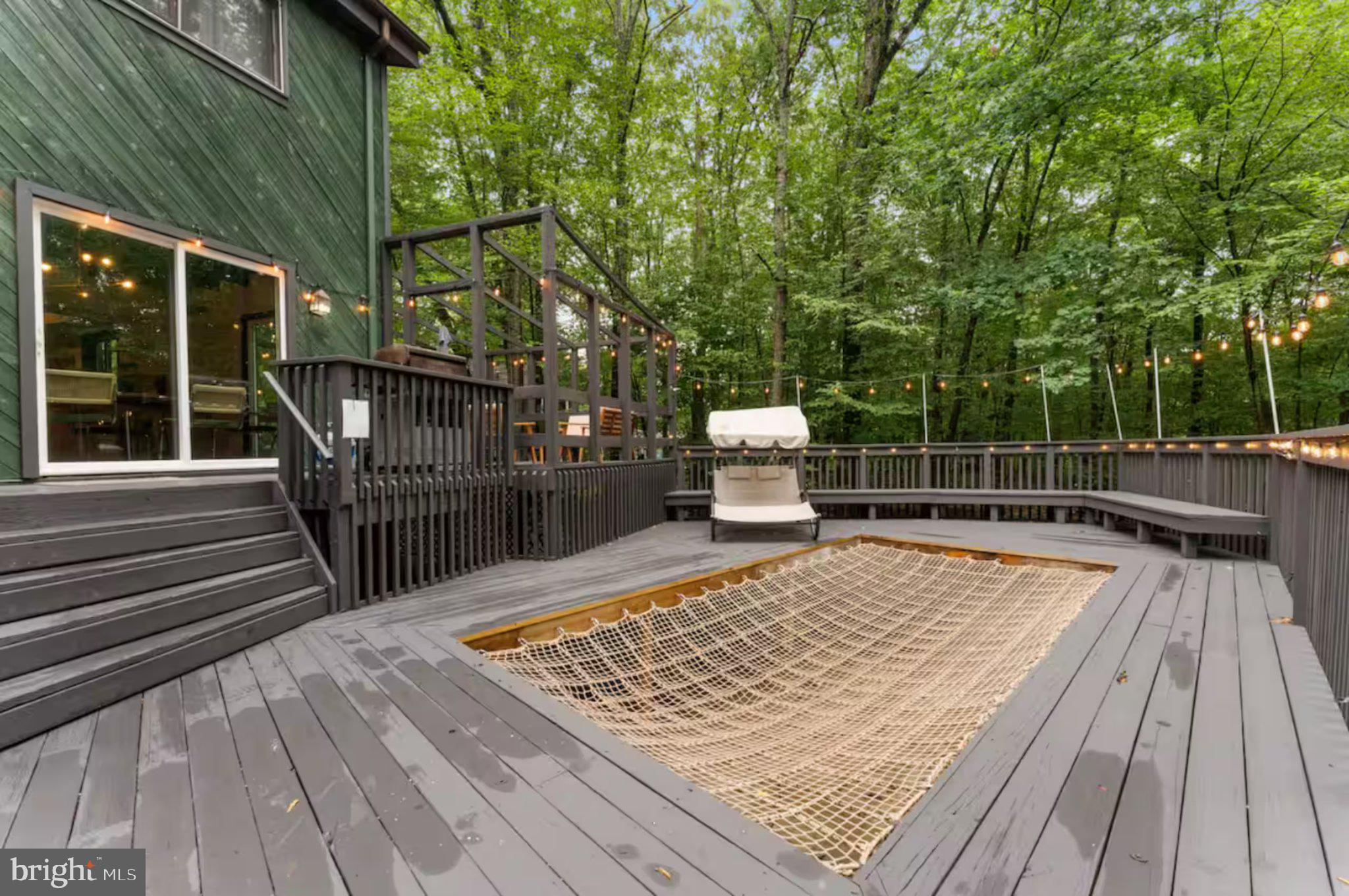 207 CEDAR CREST COURT
