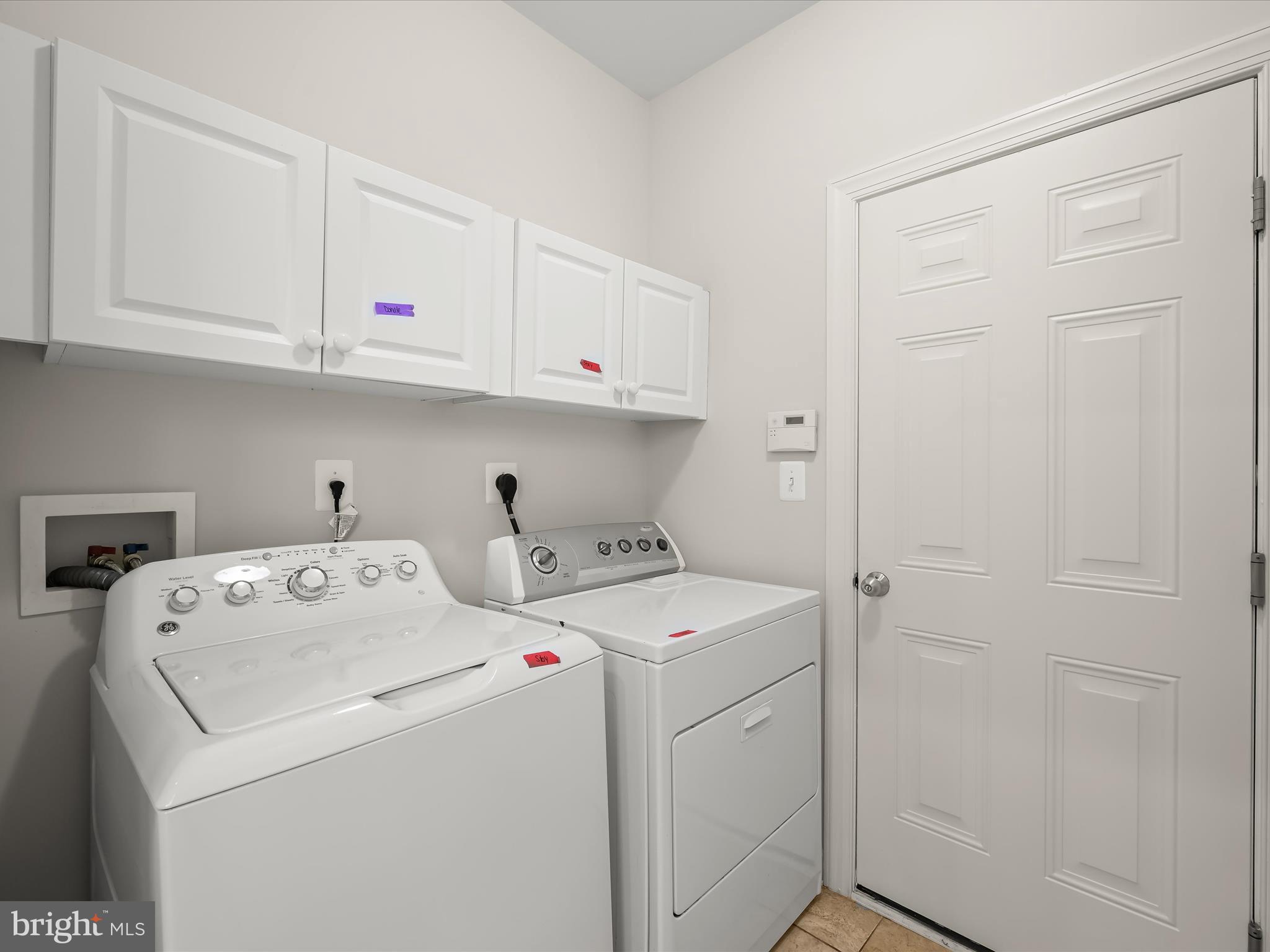 COURTYARDS AT WAVERLY WOODS EAST - Residential