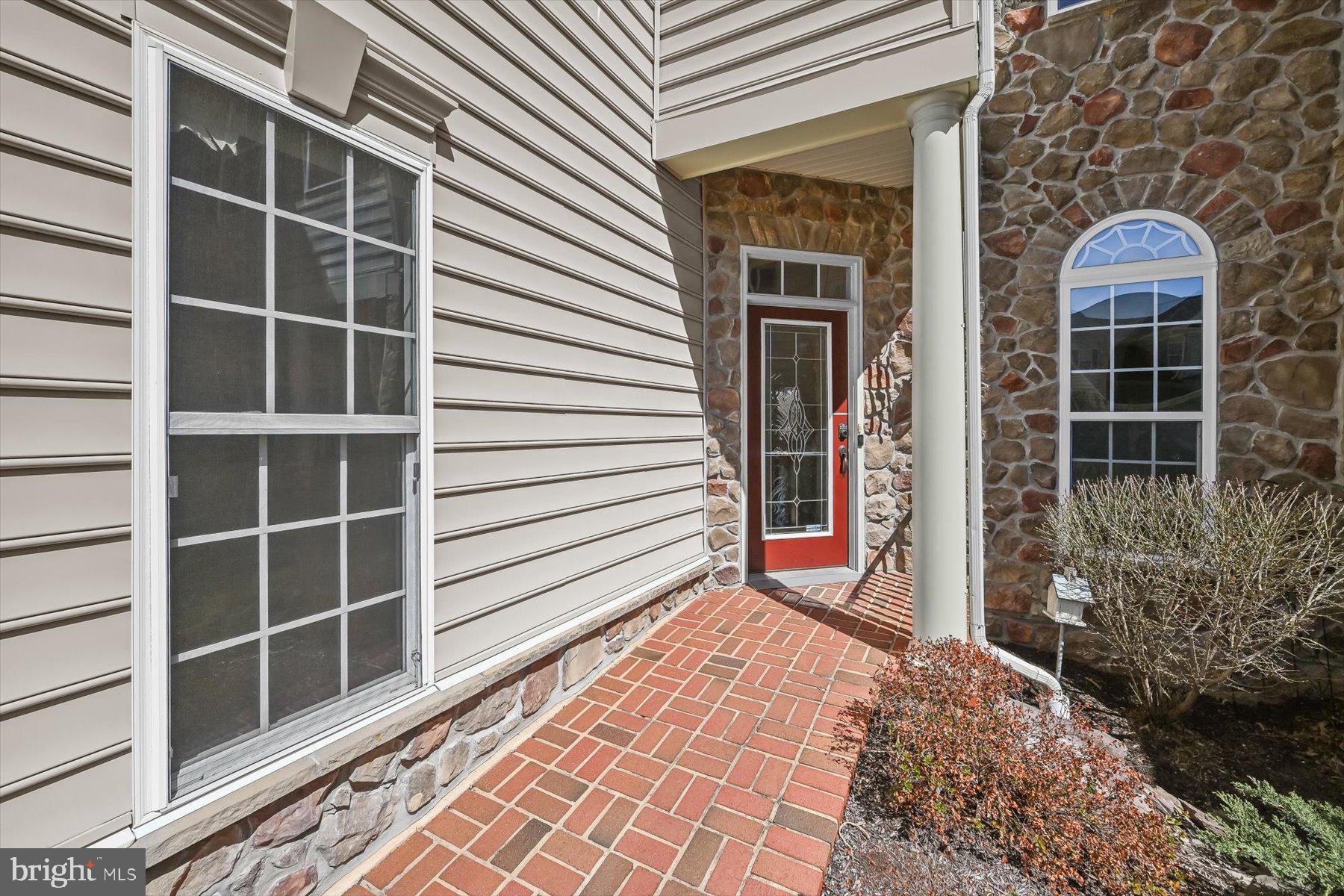 COURTYARDS AT WAVERLY WOODS EAST - Residential