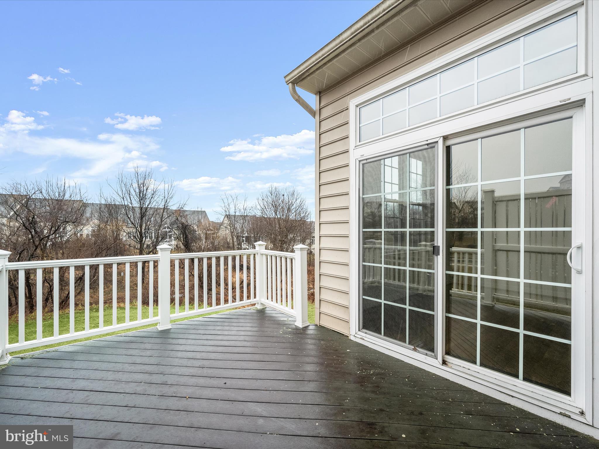 COURTYARDS AT WAVERLY WOODS EAST - Residential