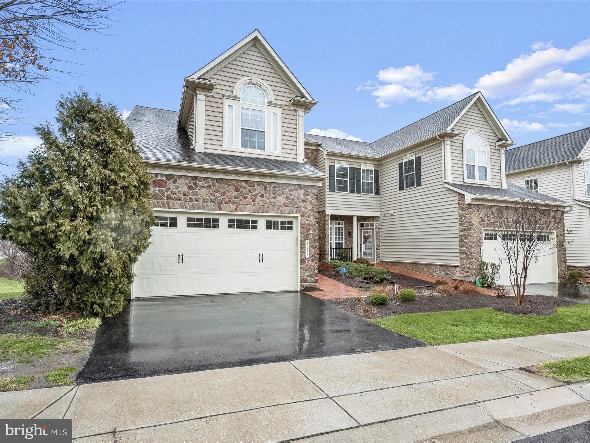 COURTYARDS AT WAVERLY WOODS EAST - Residential