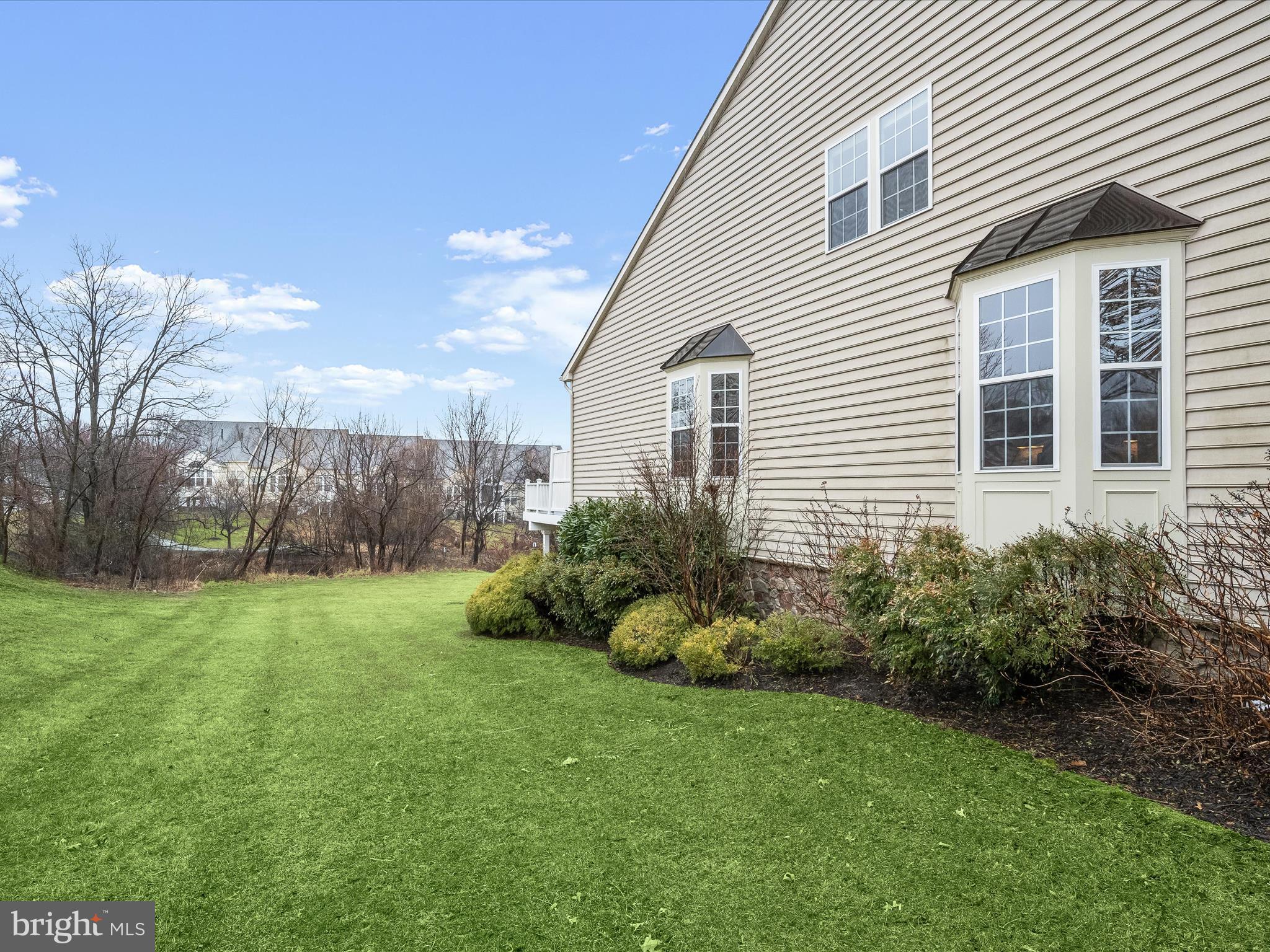 COURTYARDS AT WAVERLY WOODS EAST - Residential