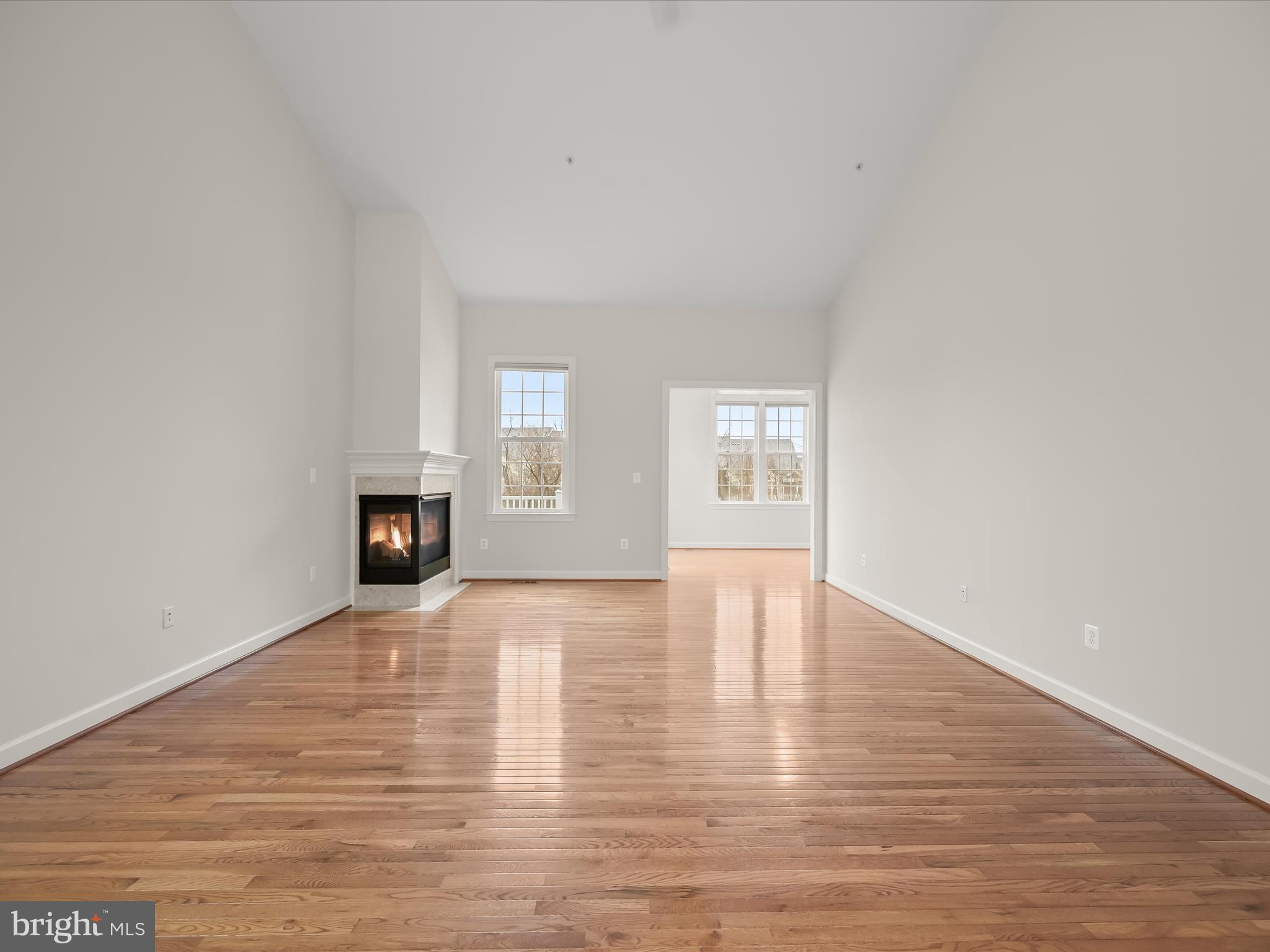 COURTYARDS AT WAVERLY WOODS EAST - Residential