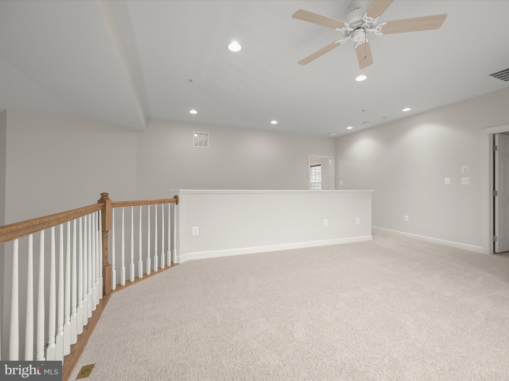 COURTYARDS AT WAVERLY WOODS EAST - Residential