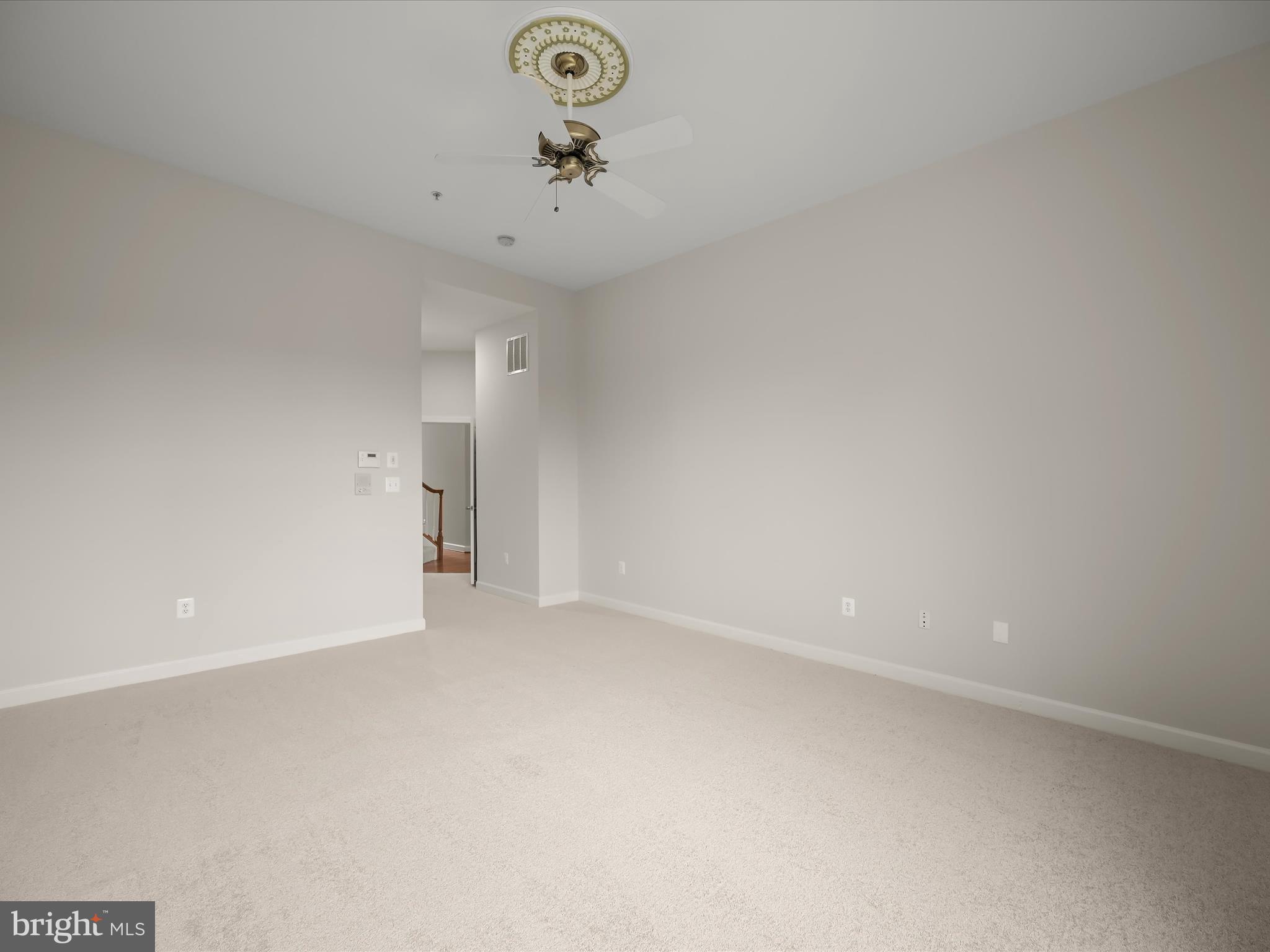 COURTYARDS AT WAVERLY WOODS EAST - Residential