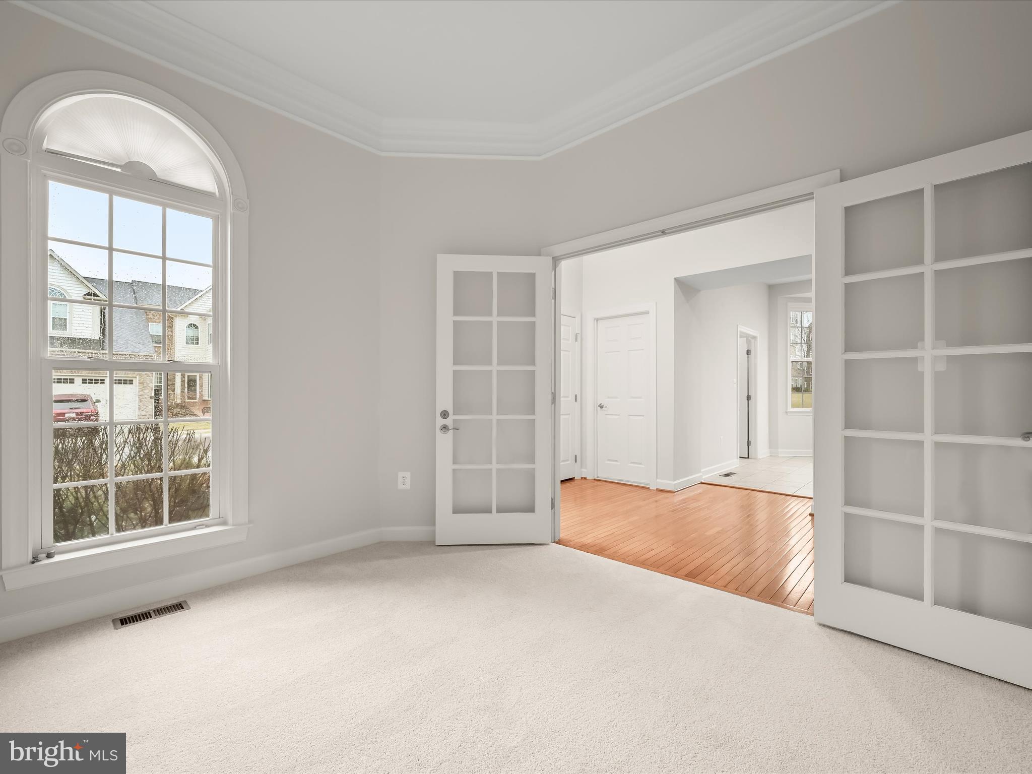 COURTYARDS AT WAVERLY WOODS EAST - Residential