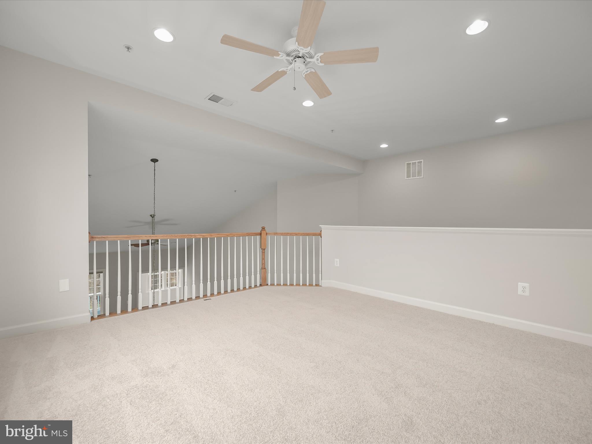 COURTYARDS AT WAVERLY WOODS EAST - Residential