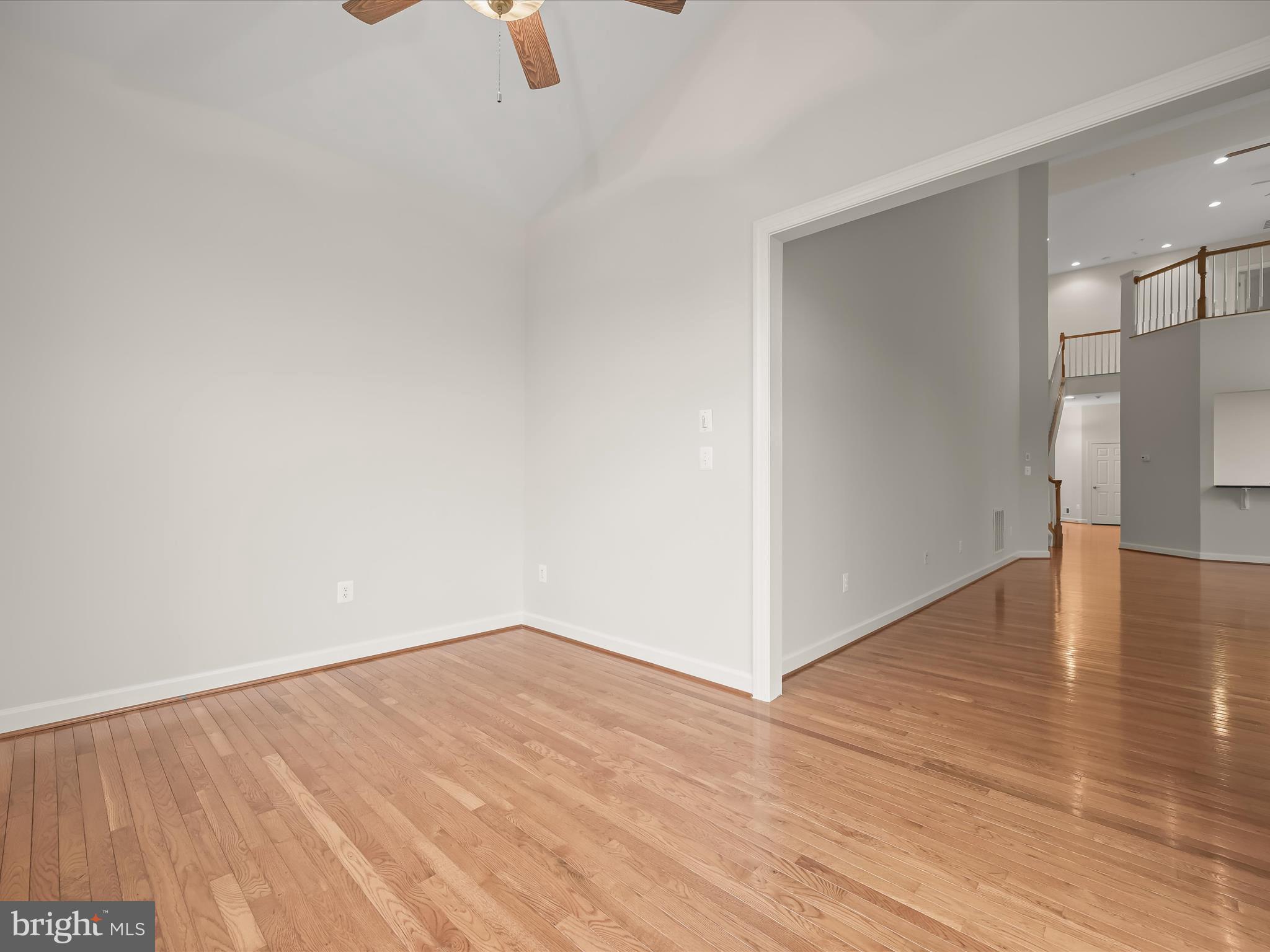 COURTYARDS AT WAVERLY WOODS EAST - Residential