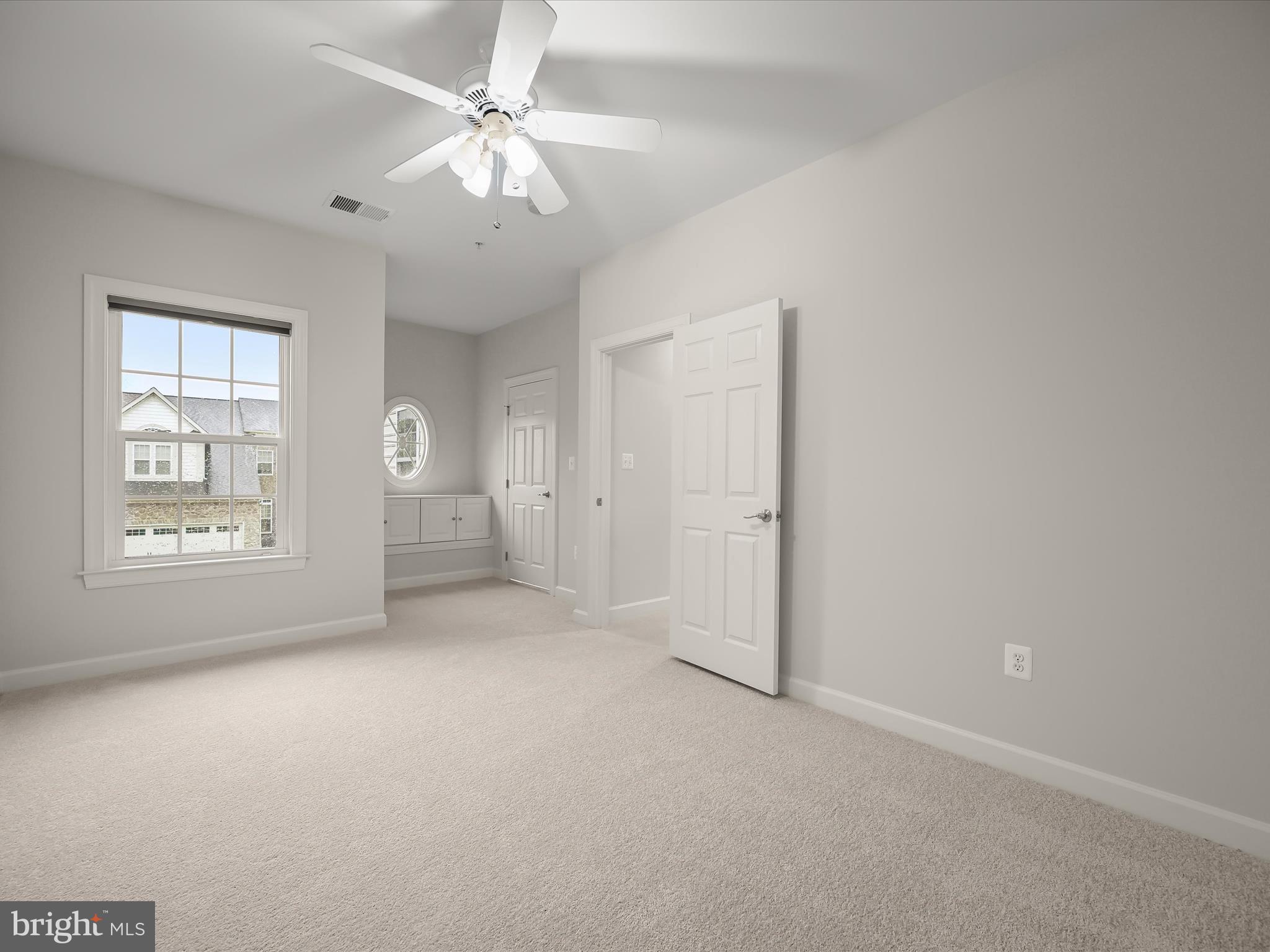 COURTYARDS AT WAVERLY WOODS EAST - Residential