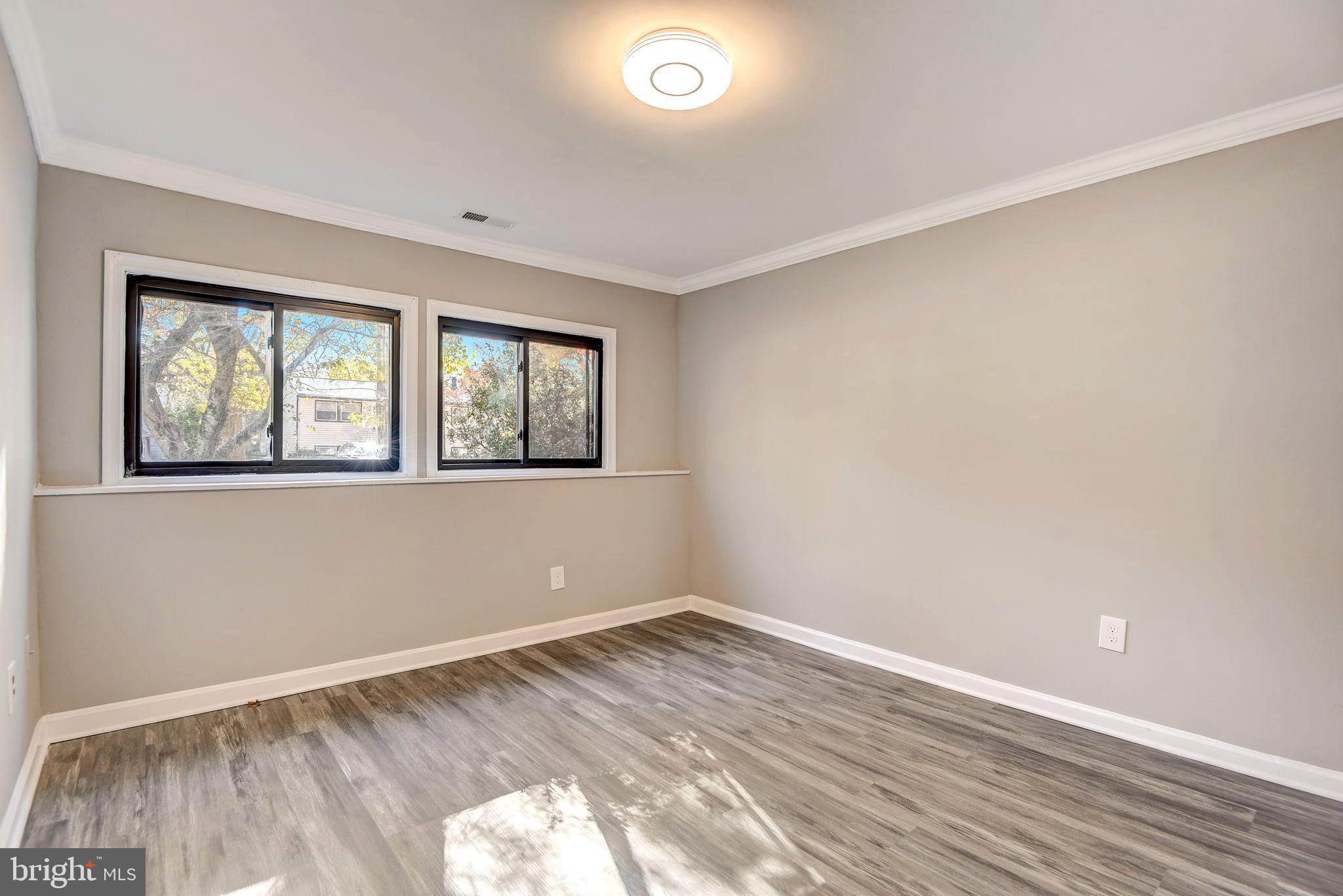 VILLAGE OF OWEN BROWN - Residential