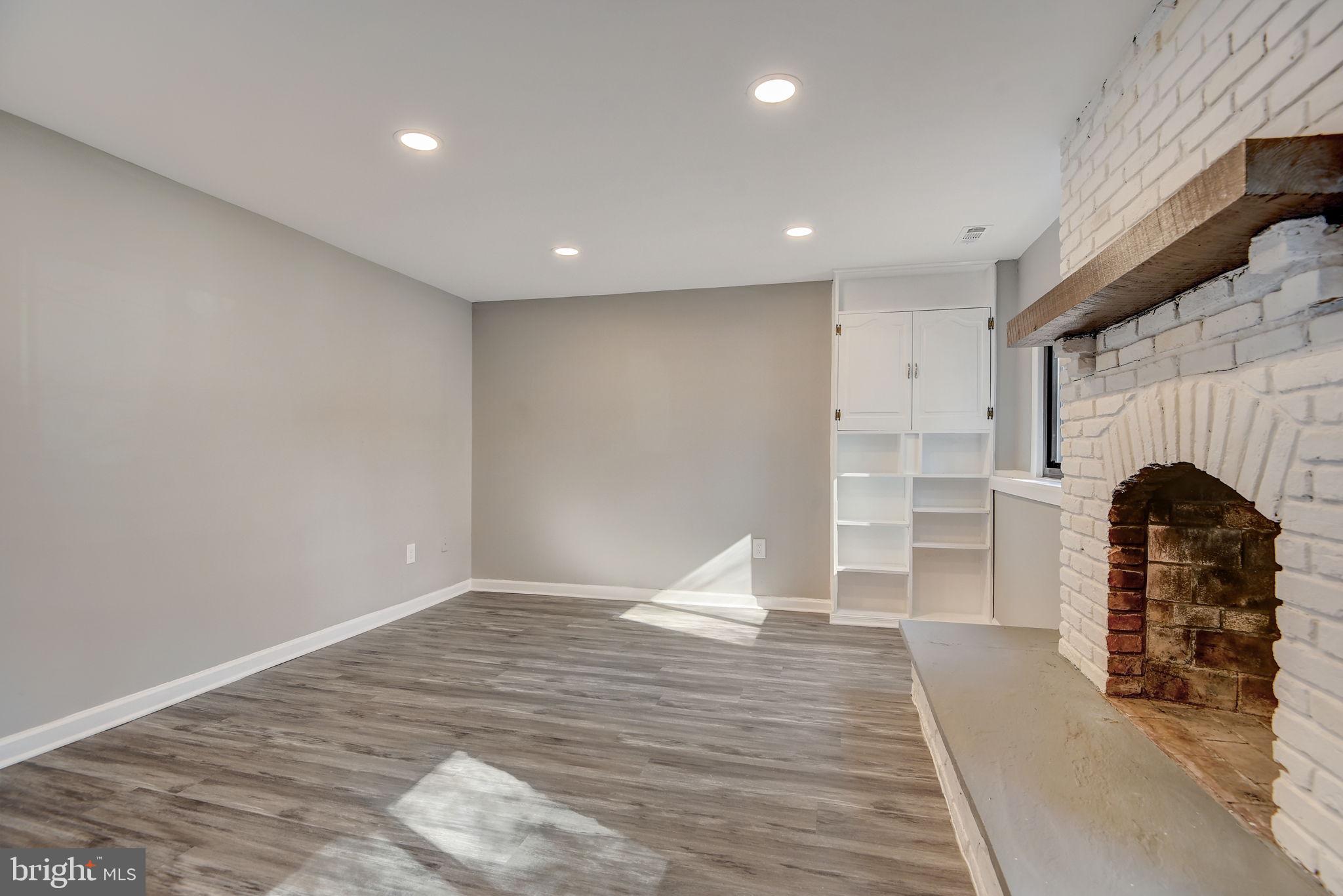 VILLAGE OF OWEN BROWN - Residential