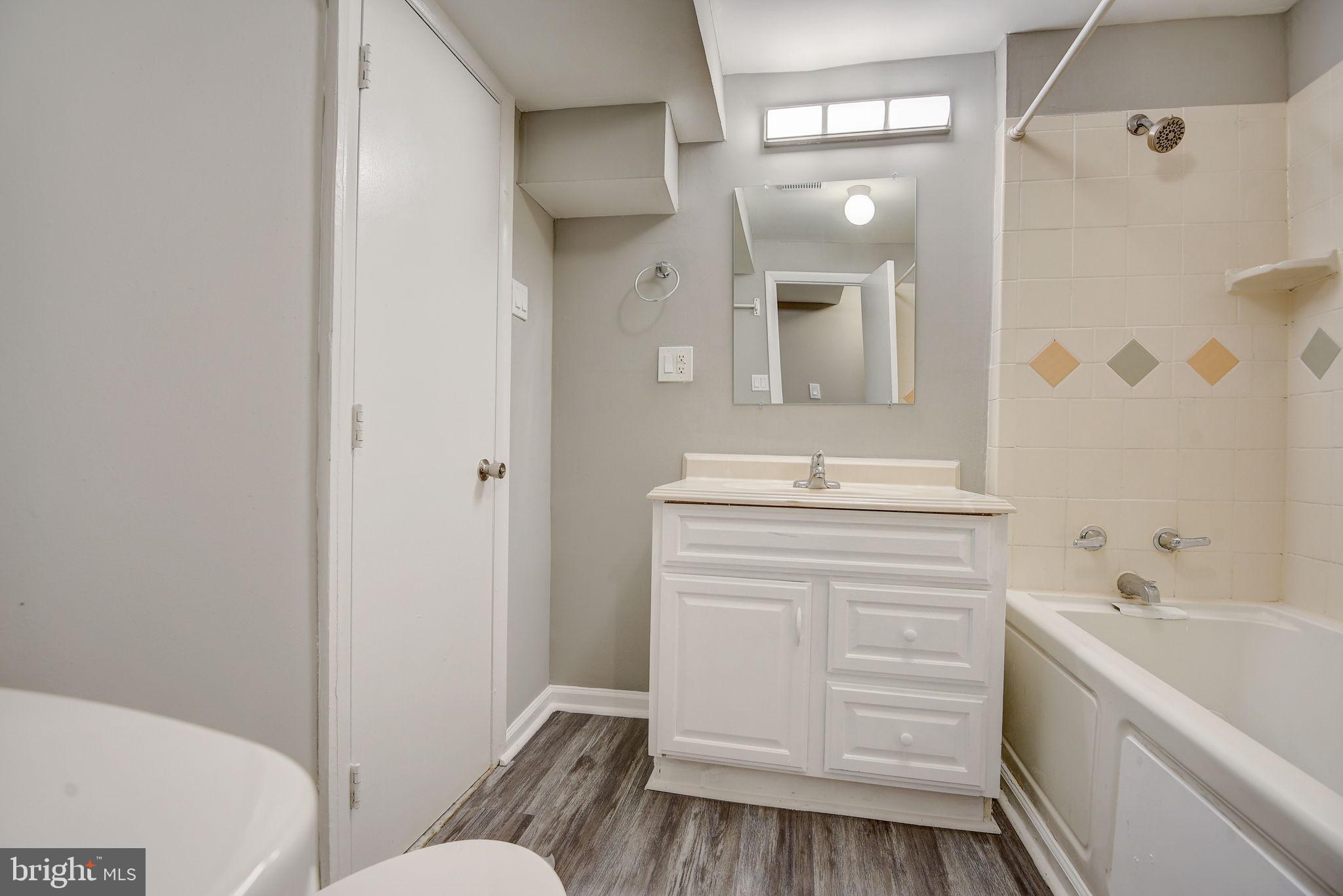 VILLAGE OF OWEN BROWN - Residential