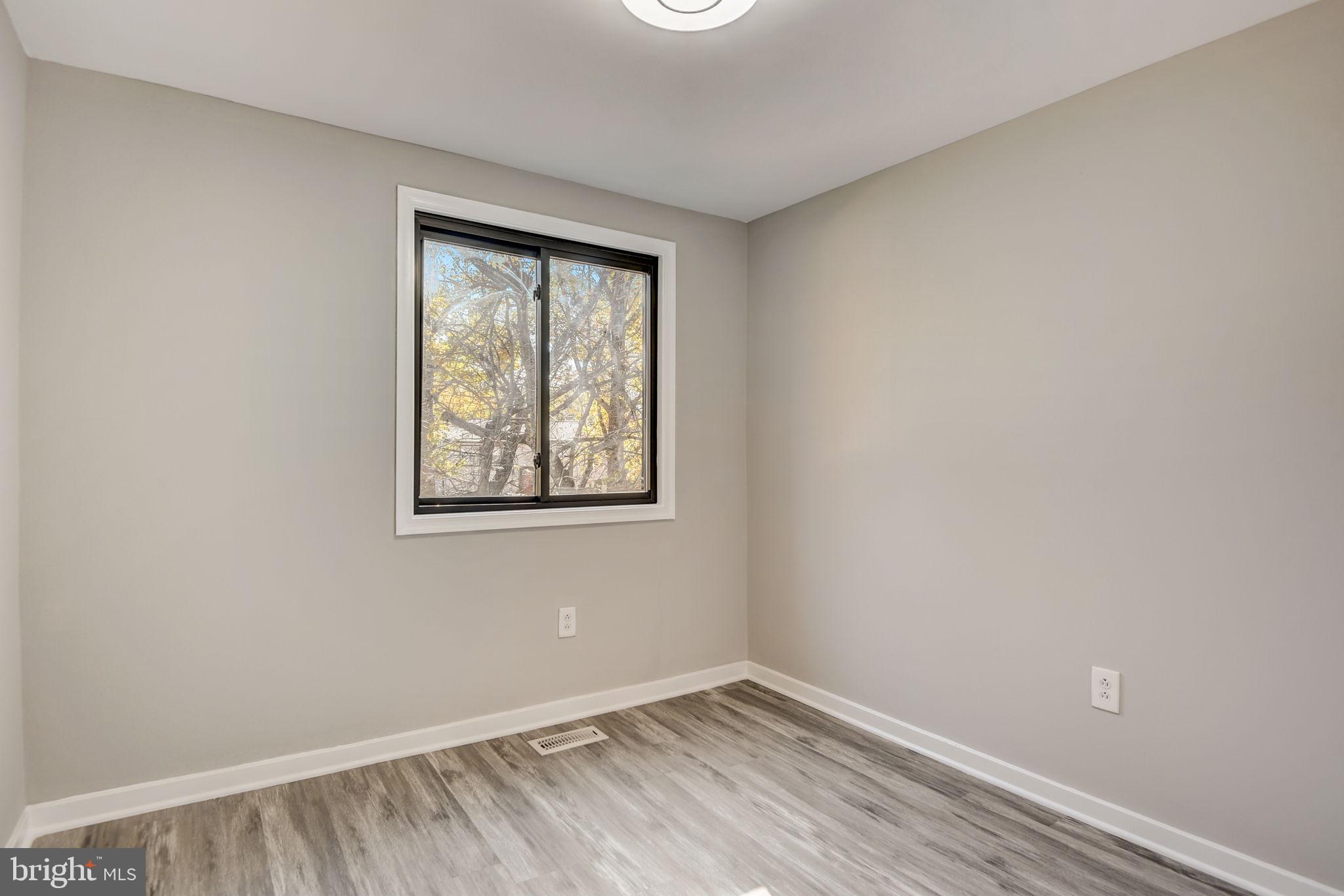 VILLAGE OF OWEN BROWN - Residential