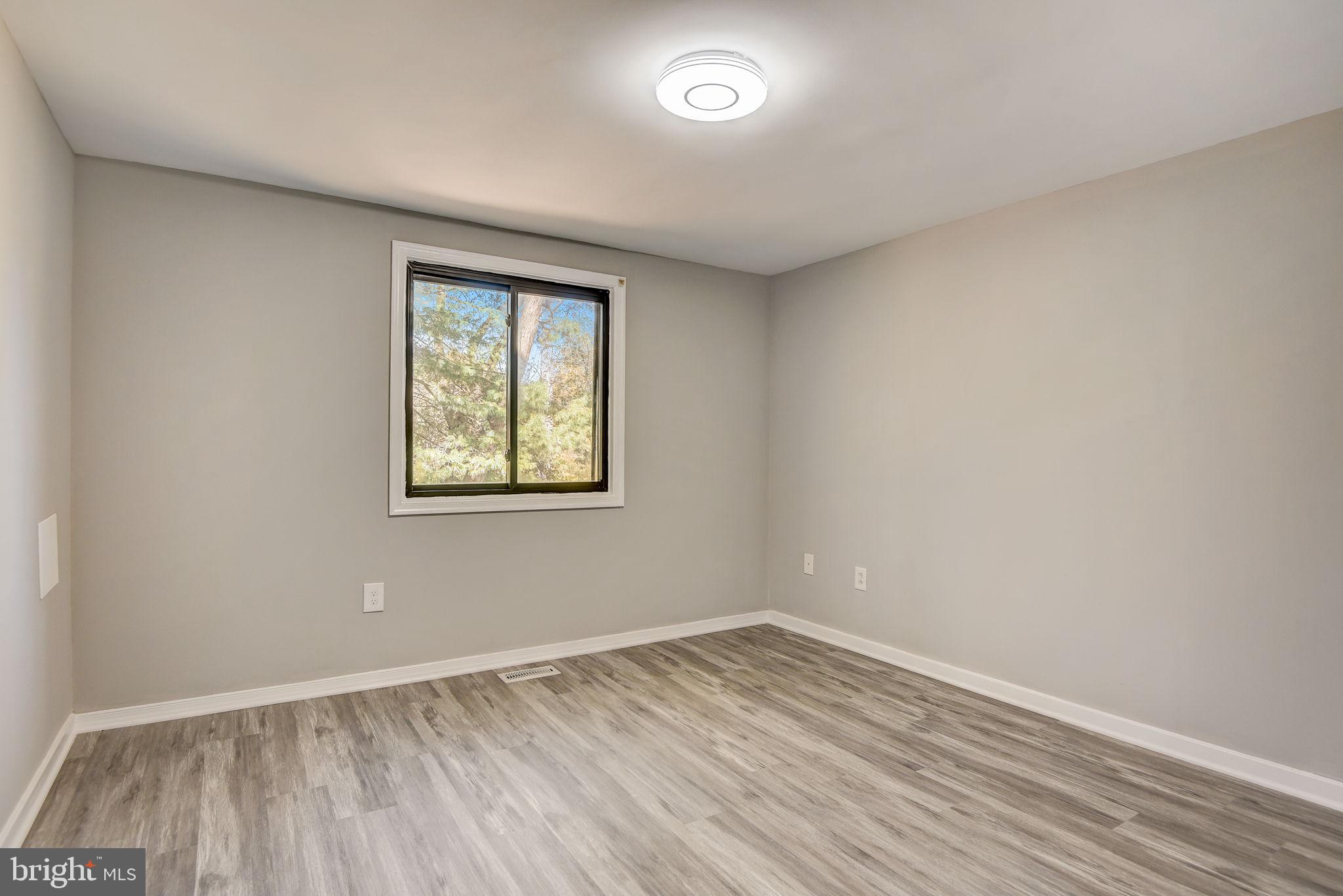 VILLAGE OF OWEN BROWN - Residential