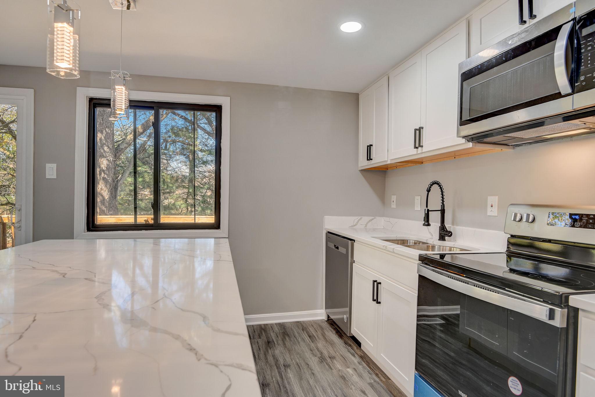 VILLAGE OF OWEN BROWN - Residential