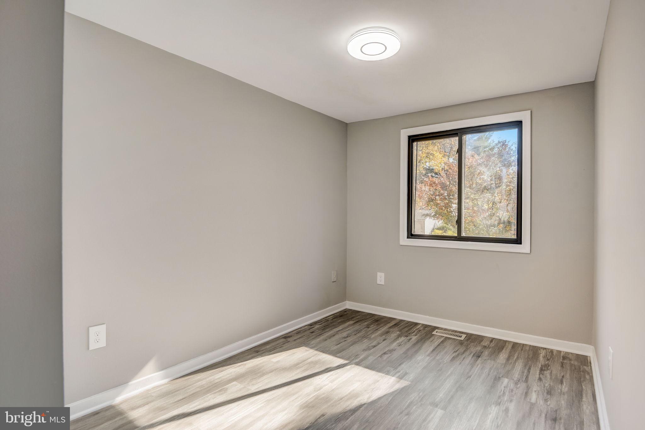 VILLAGE OF OWEN BROWN - Residential