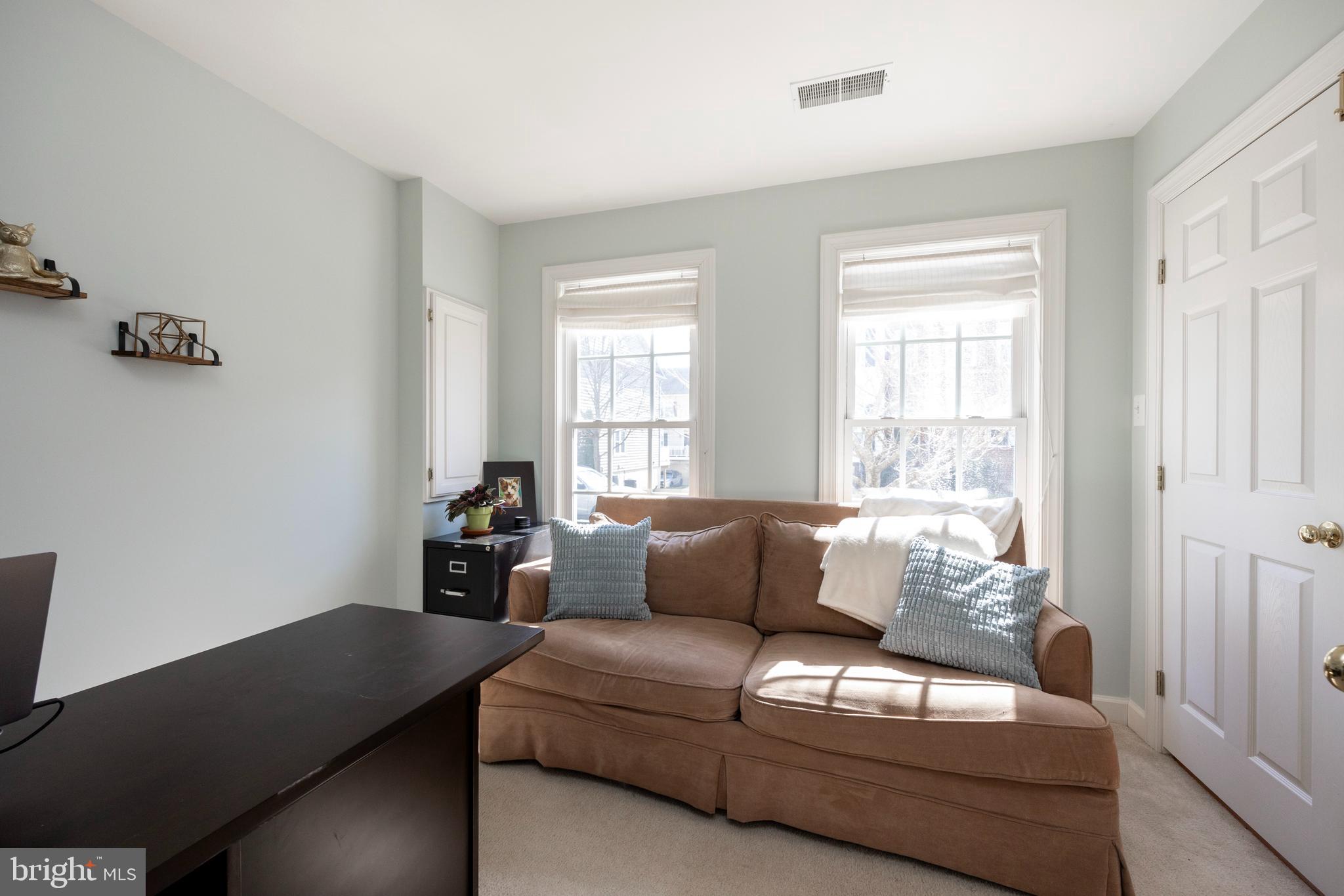 NORTHRIDGE VILLAGE - Residential