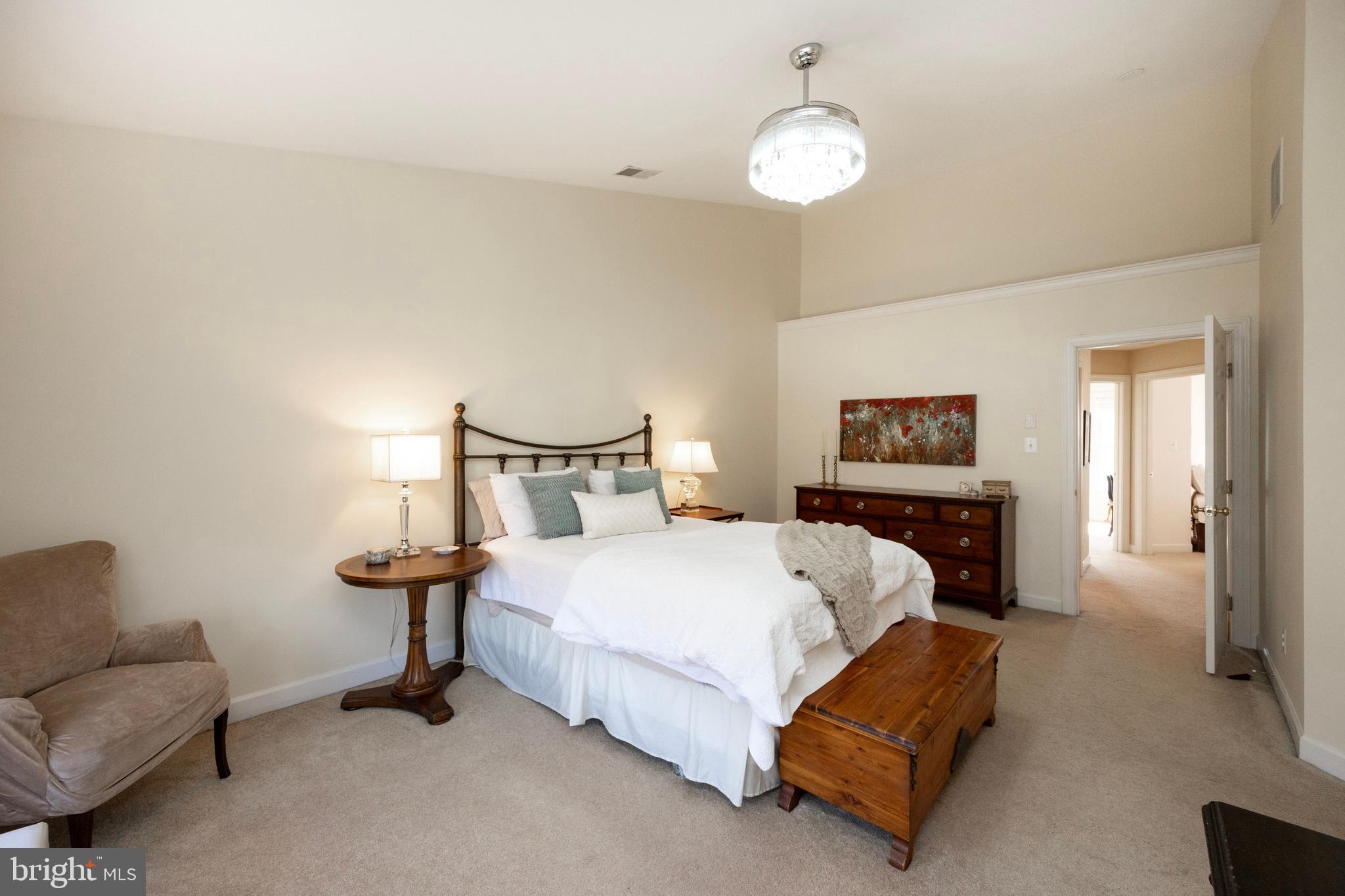 NORTHRIDGE VILLAGE - Residential