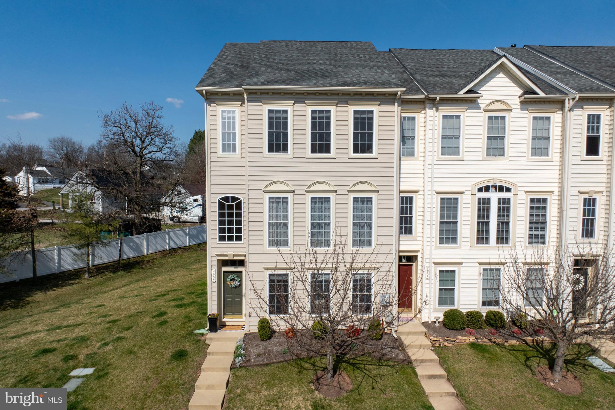 NORTHRIDGE VILLAGE - Residential