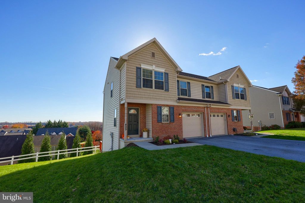 Photo of 425 Hillside Drive, Mountville, PA 17554 (MLS # PALA2043842)