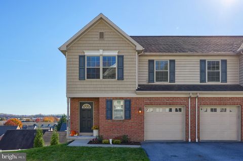 Photo of 425 Hillside Drive, Mountville, PA 17554 (MLS # PALA2043842)