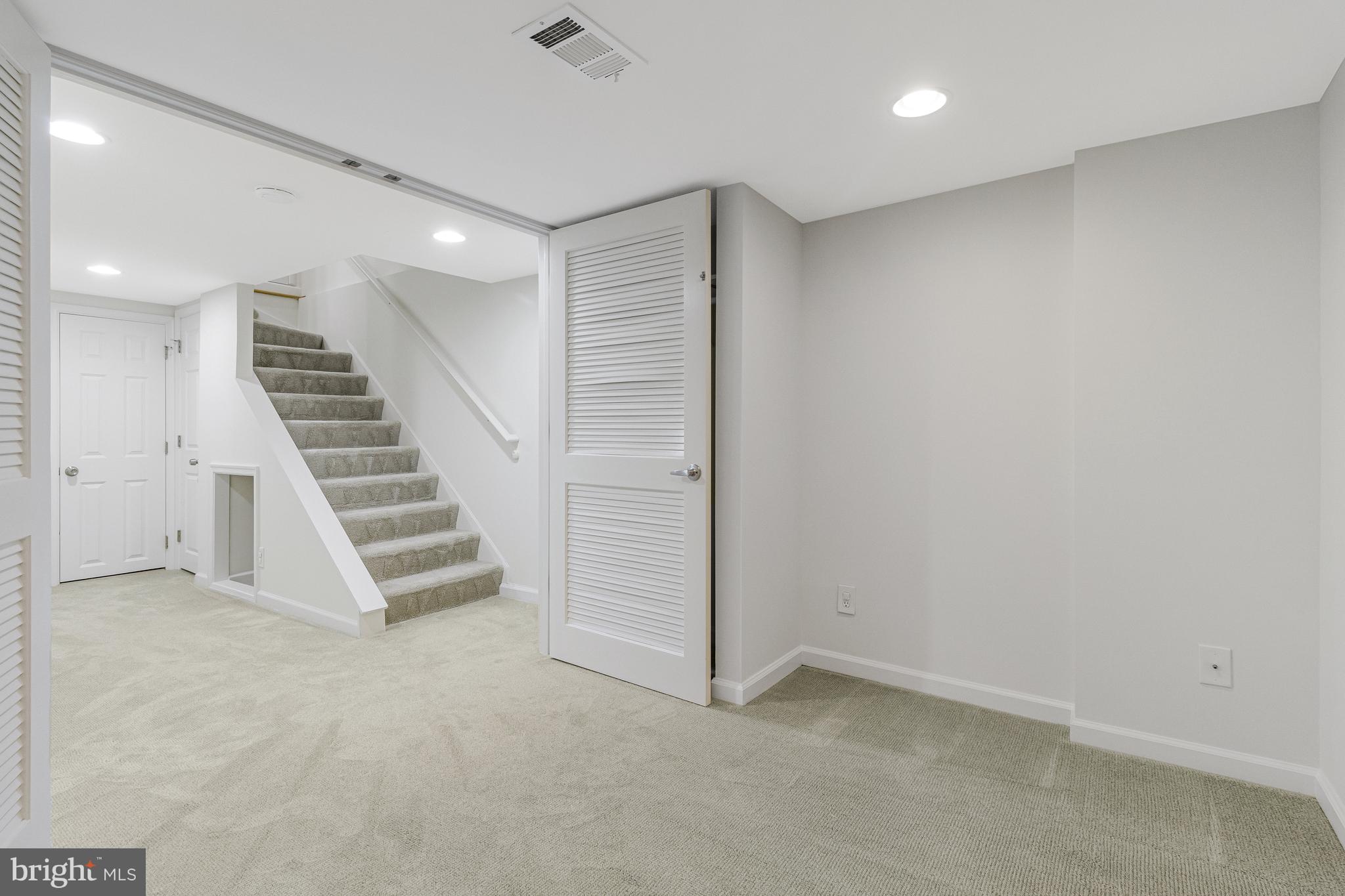 FAIRLINGTON VILLAGES - Residential Lease