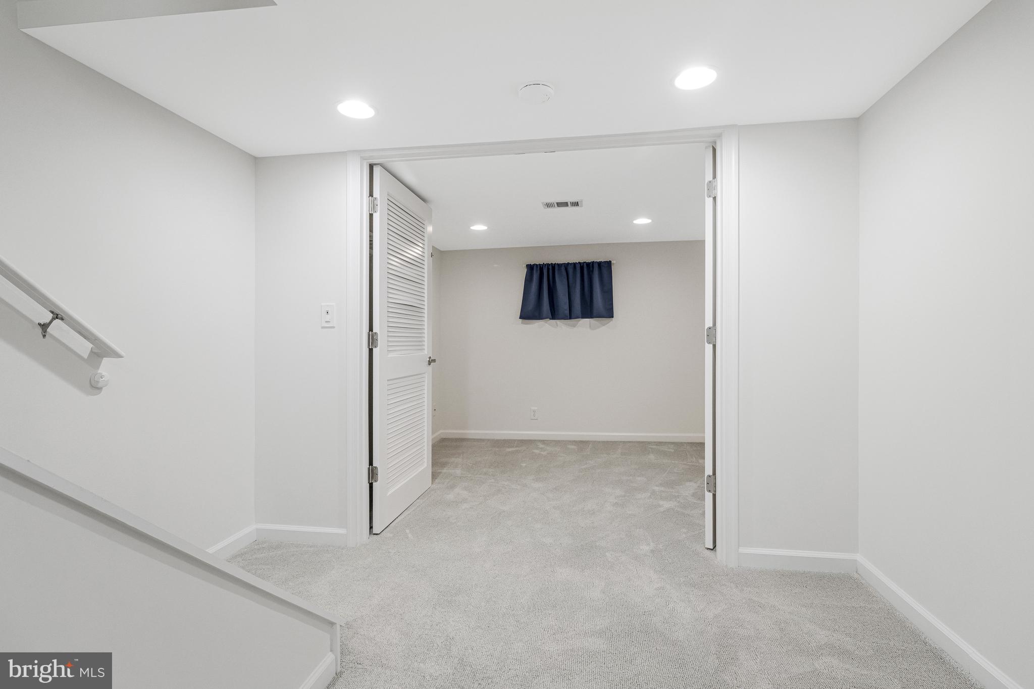 FAIRLINGTON VILLAGES - Residential Lease