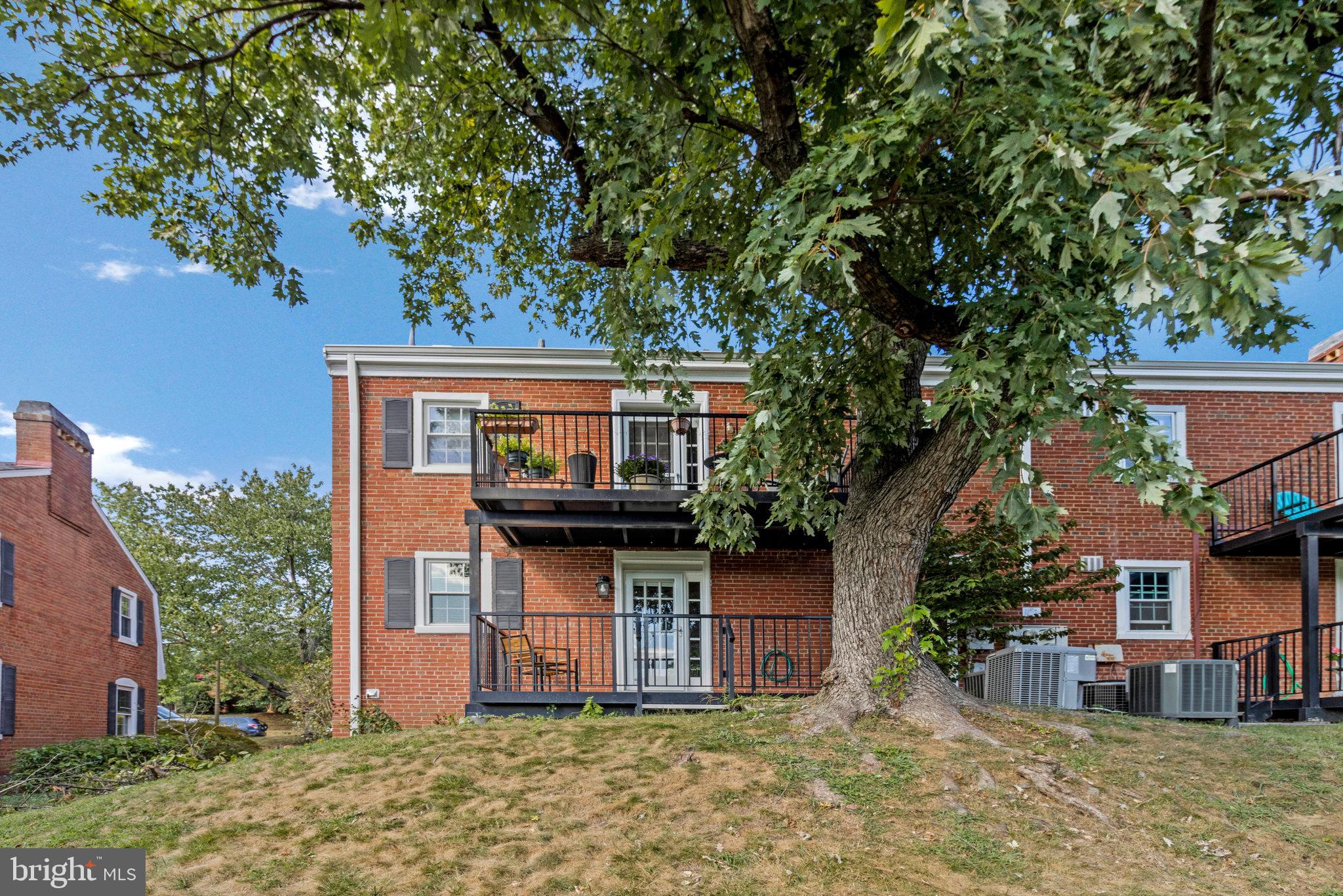 FAIRLINGTON VILLAGES - Residential Lease