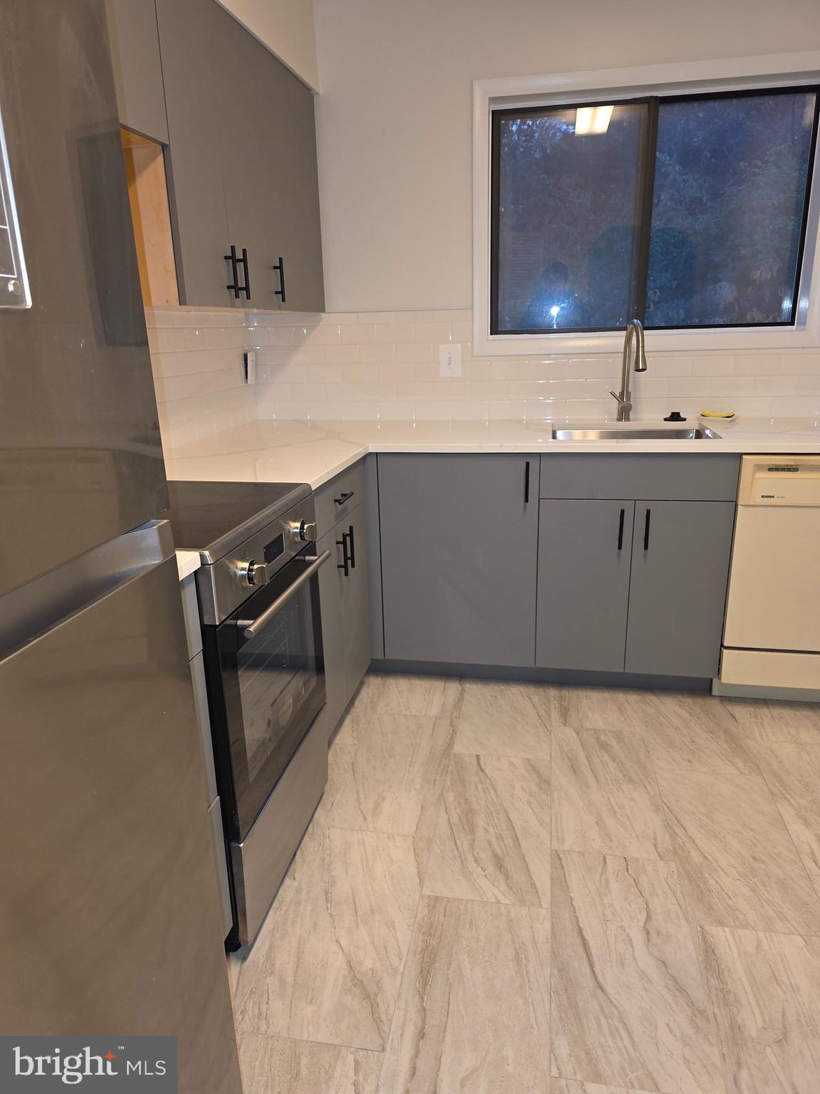 SEMINARY WALK - Residential Lease