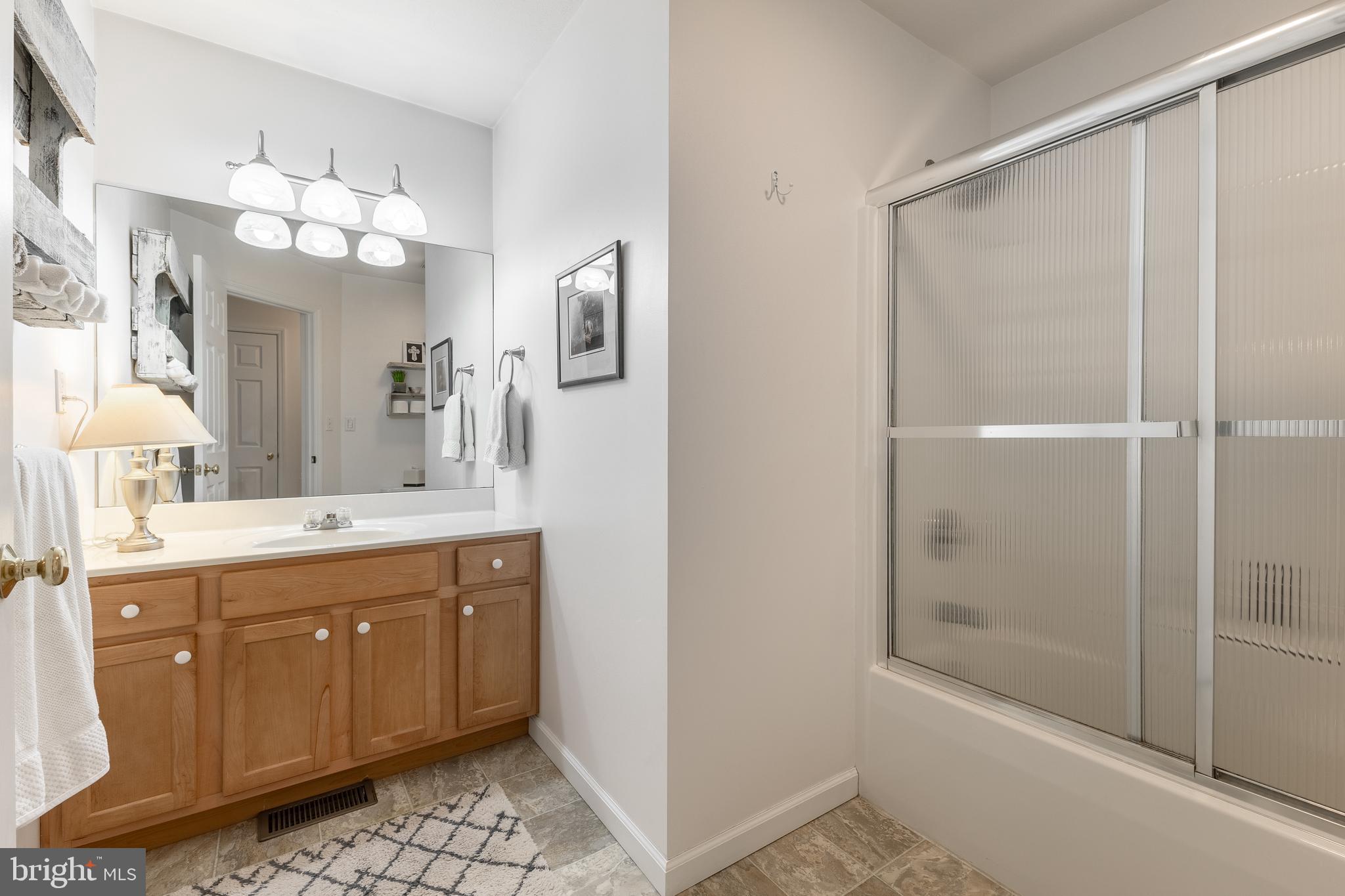 STONE MANOR - Residential