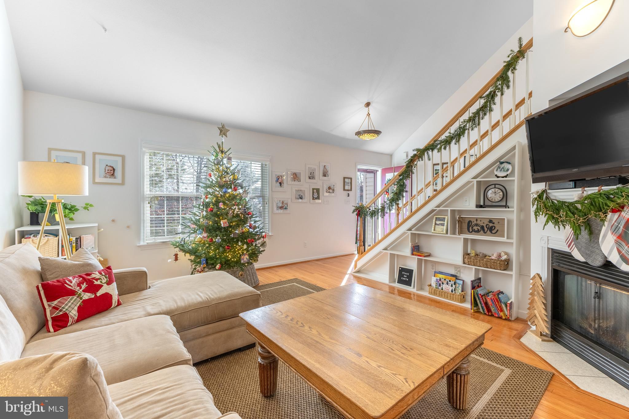 STONE MANOR - Residential