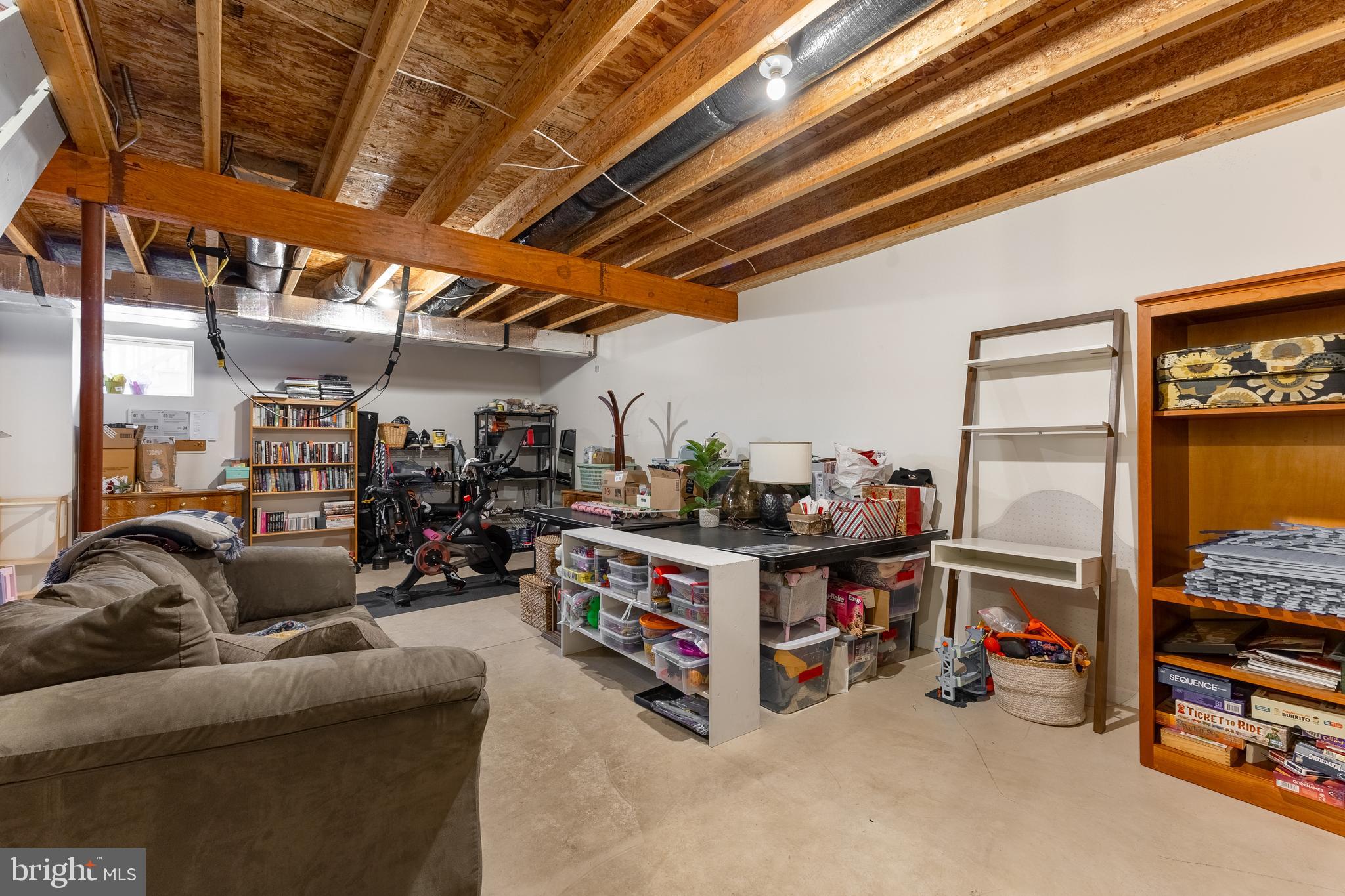 STONE MANOR - Residential