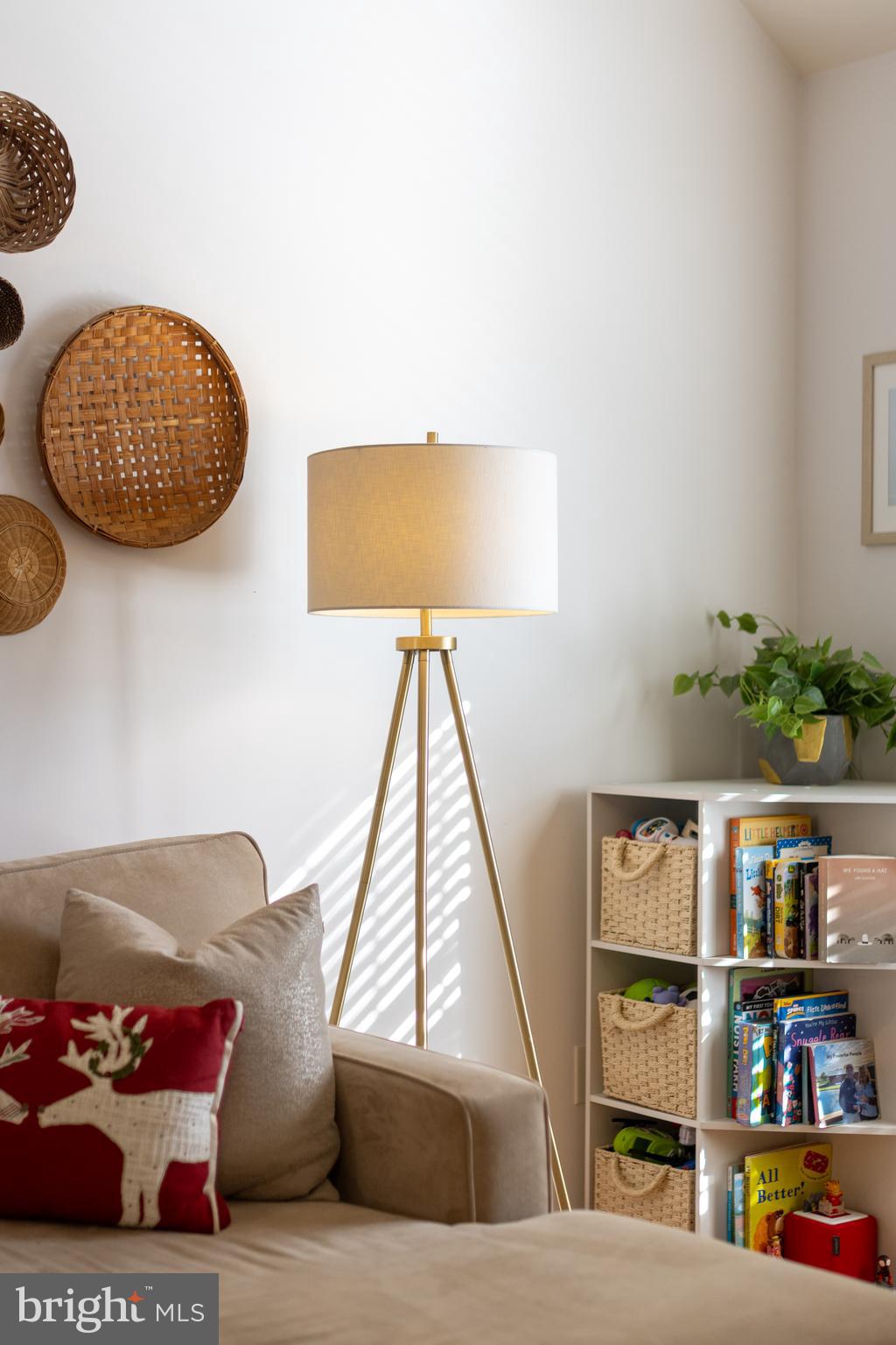 STONE MANOR - Residential