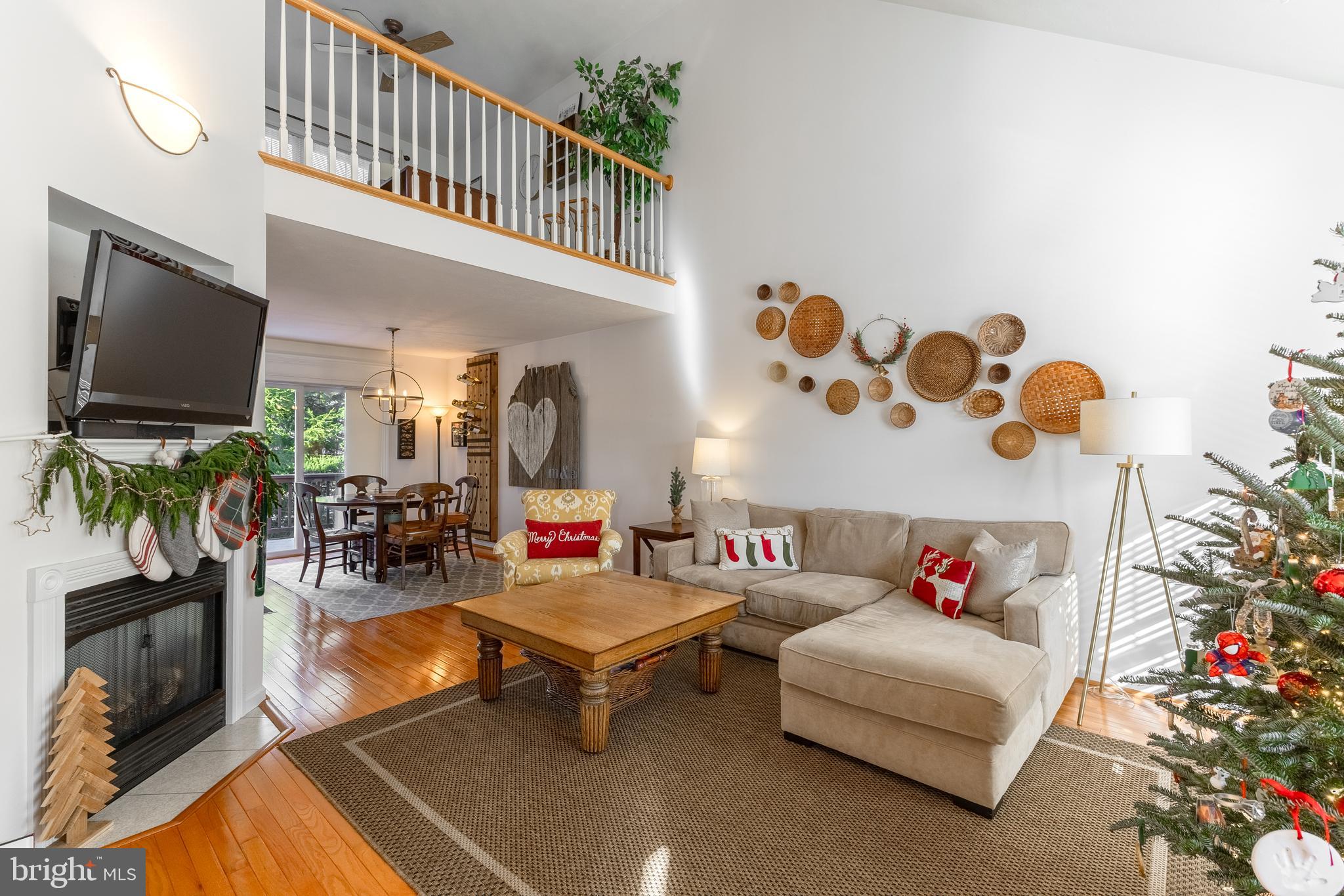 STONE MANOR - Residential