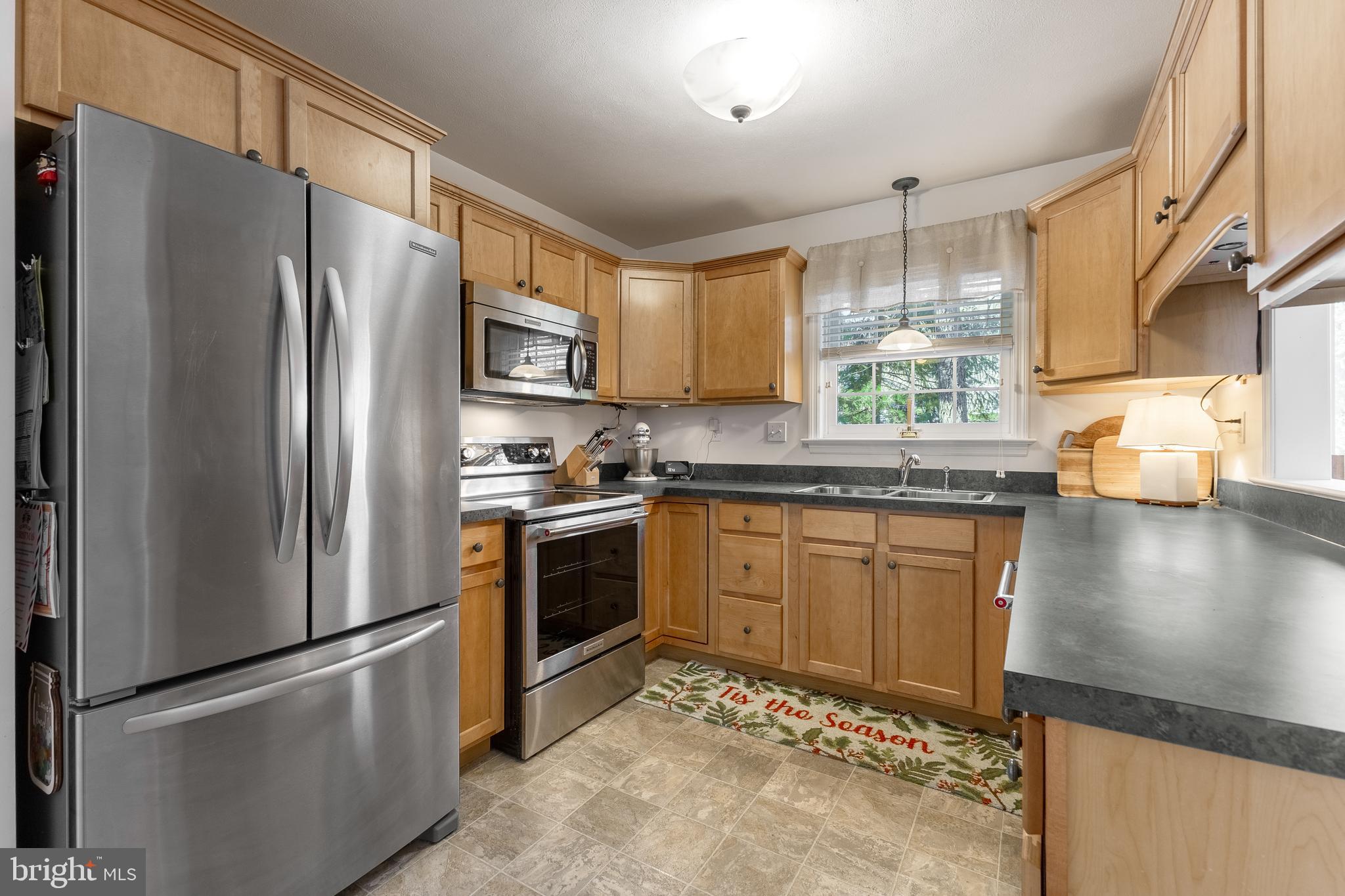 STONE MANOR - Residential