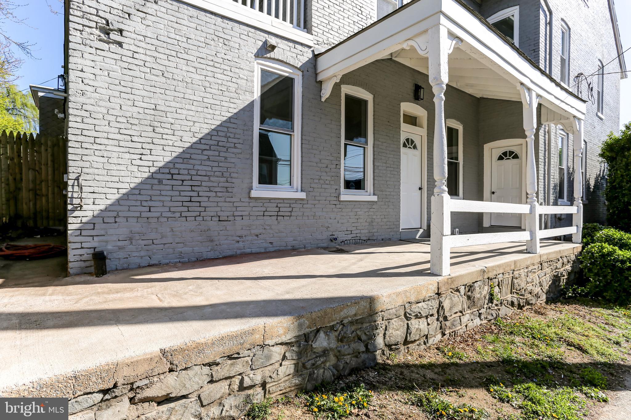 LANCASTER - Residential