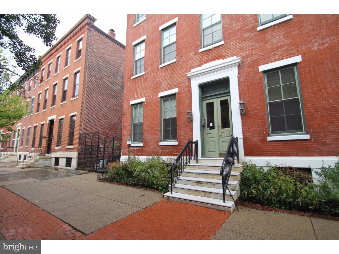 ART MUSEUM AREA - Residential Lease