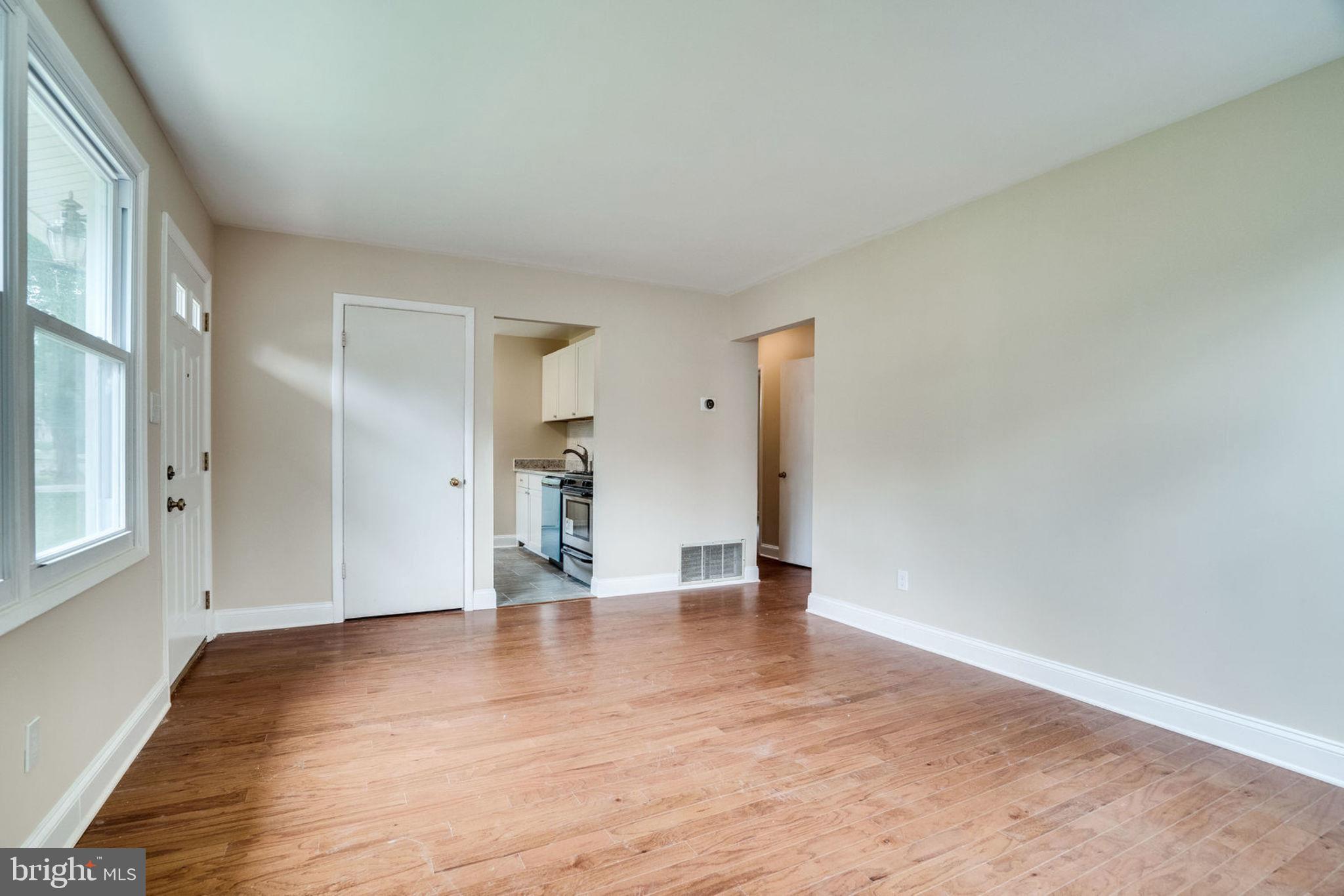 BURGUNDY MANOR - Residential