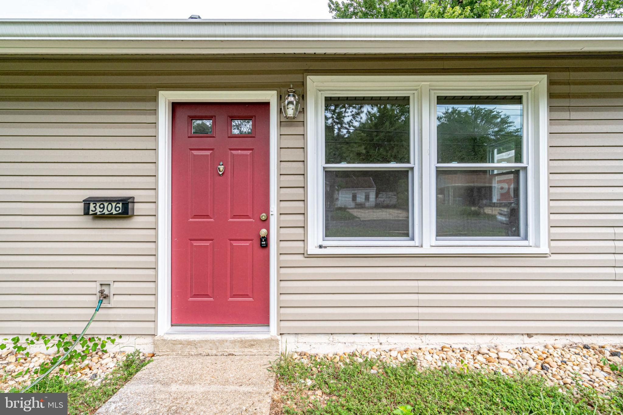 BURGUNDY MANOR - Residential