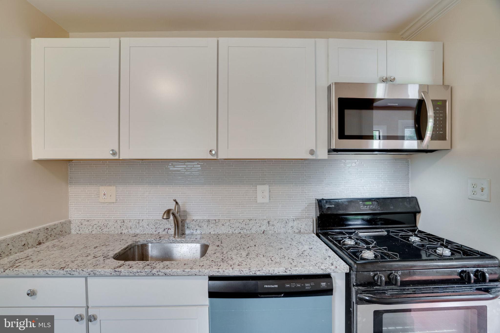 BURGUNDY MANOR - Residential