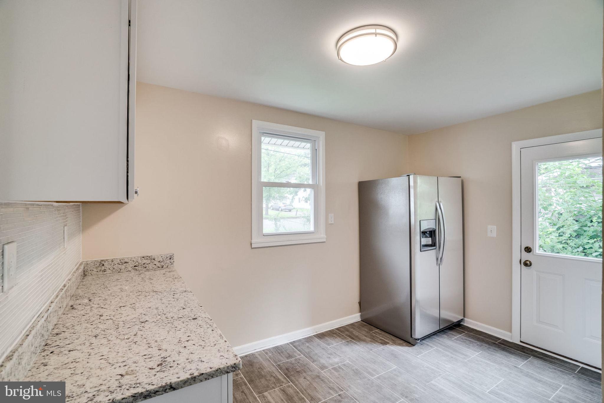 BURGUNDY MANOR - Residential