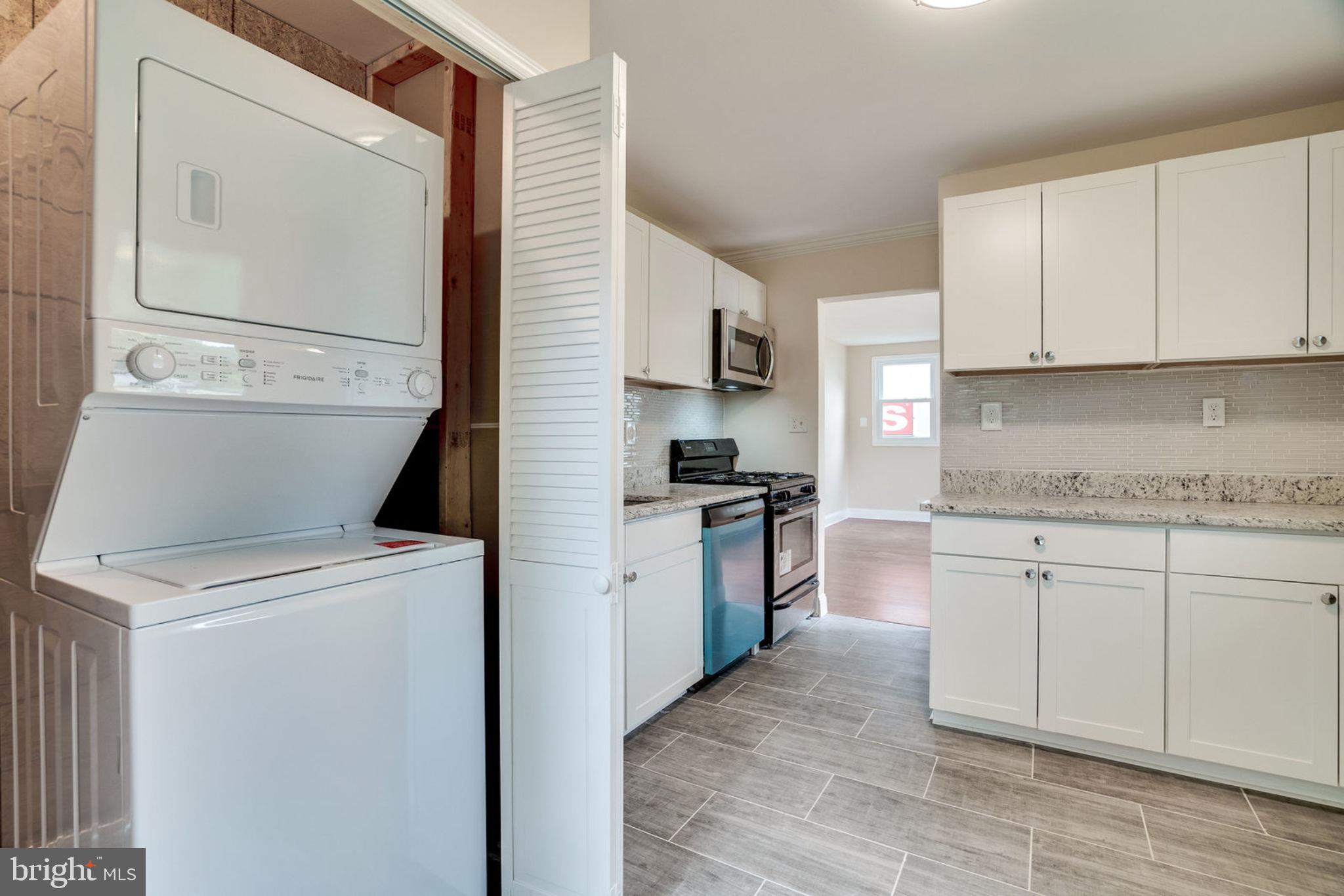 BURGUNDY MANOR - Residential