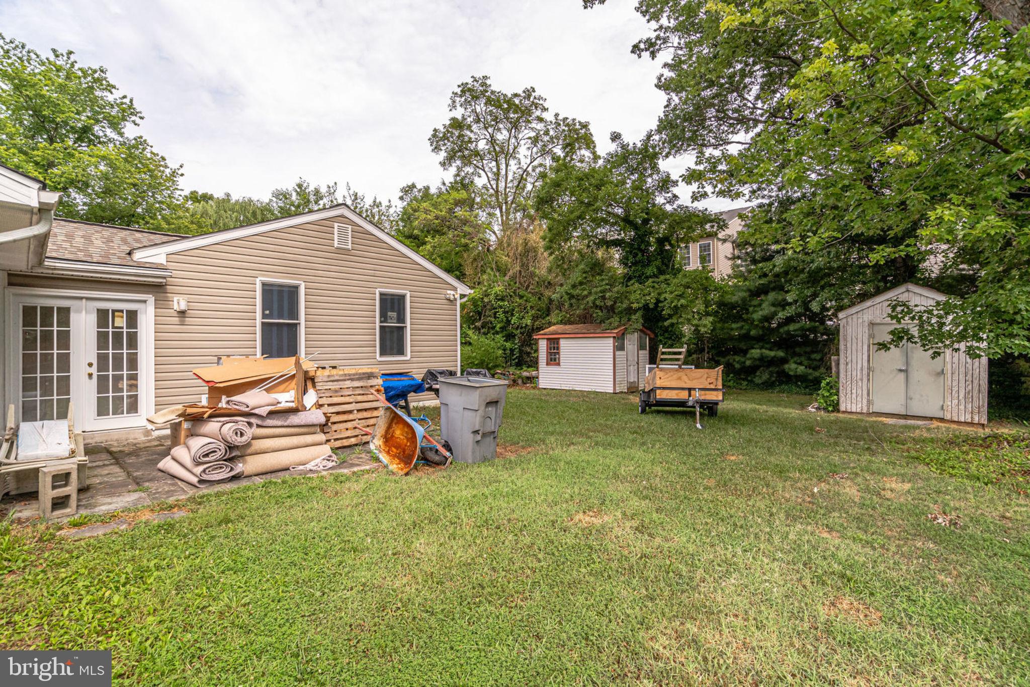 BURGUNDY MANOR - Residential