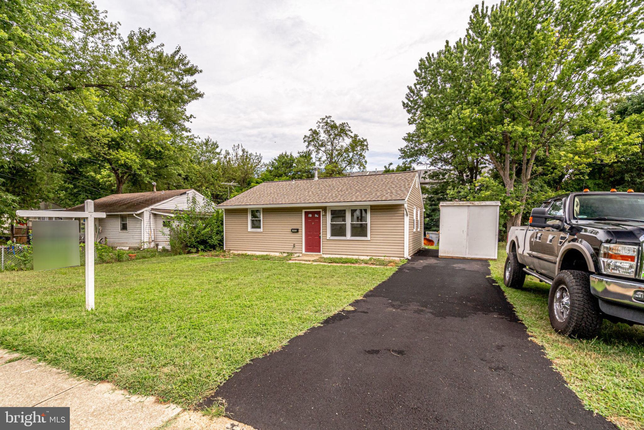 BURGUNDY MANOR - Residential