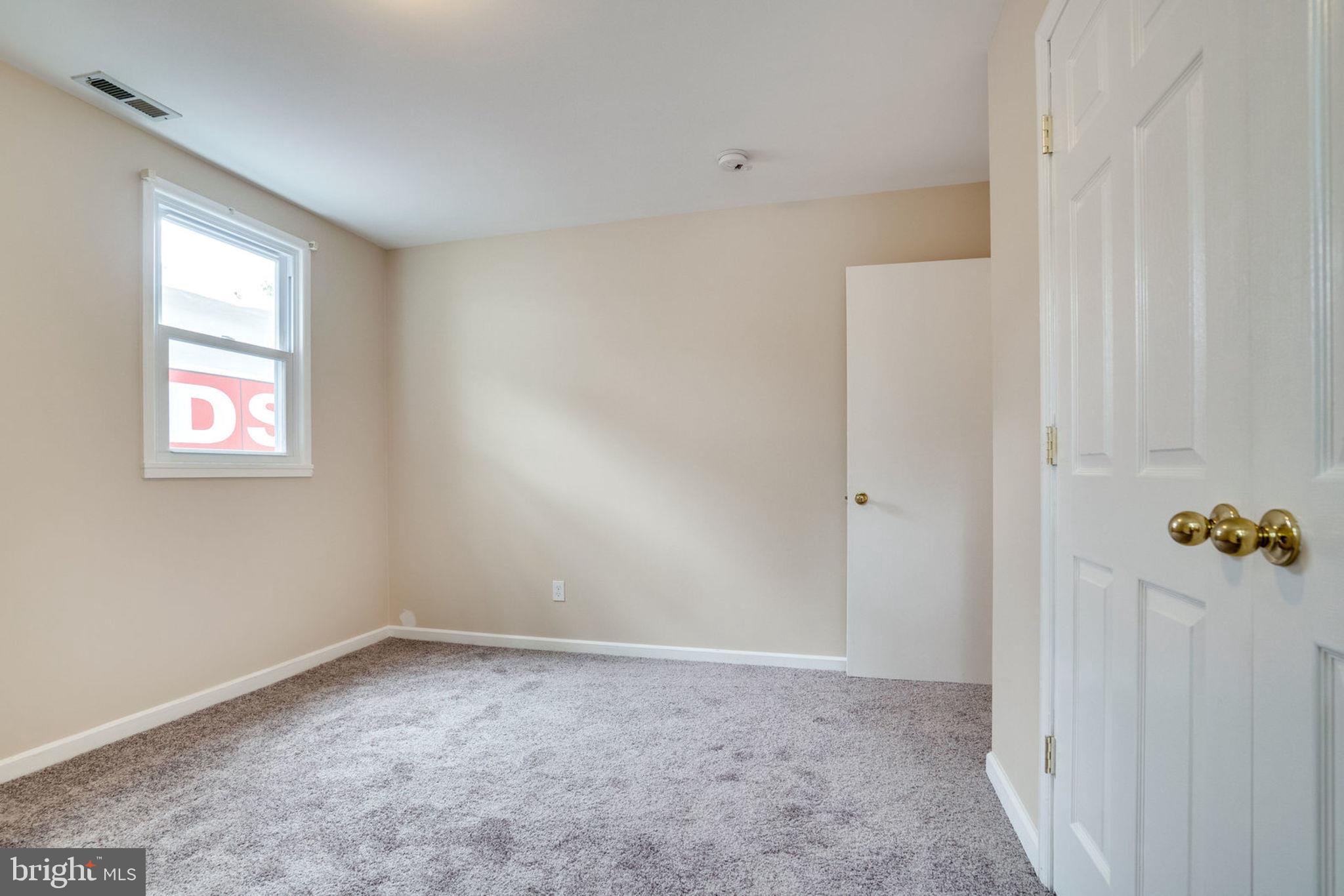 BURGUNDY MANOR - Residential