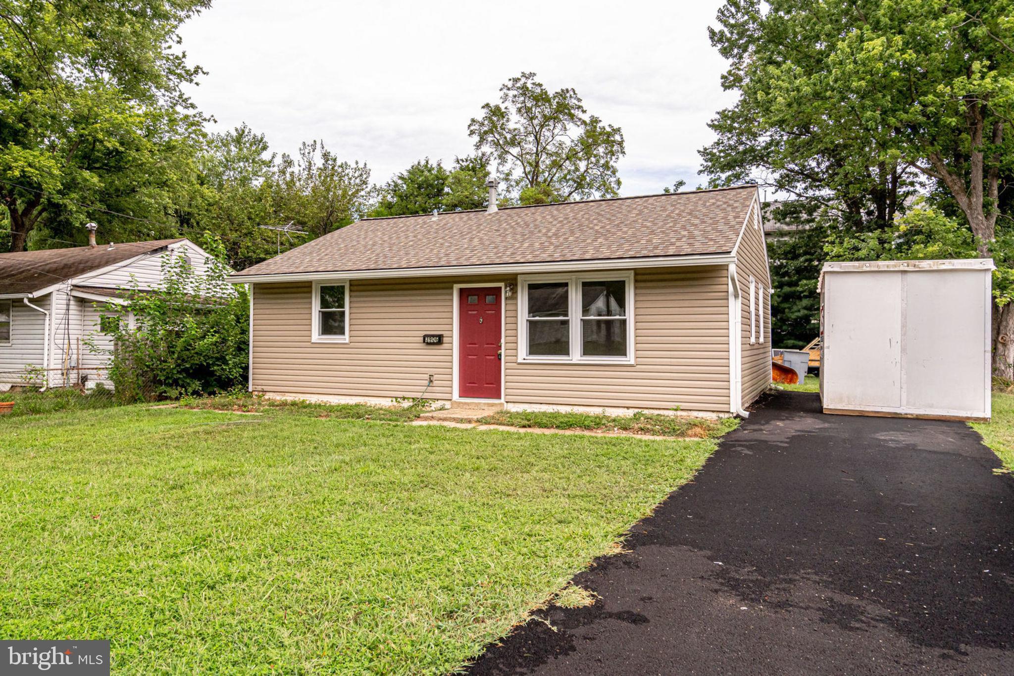 BURGUNDY MANOR - Residential