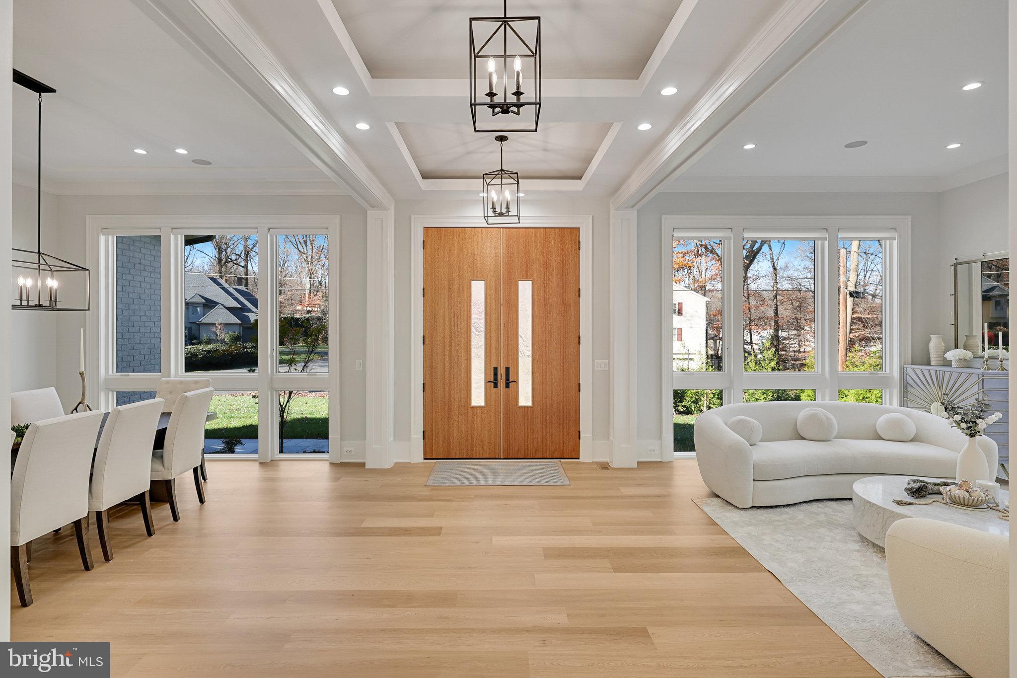 RIVER OAKS - Residential