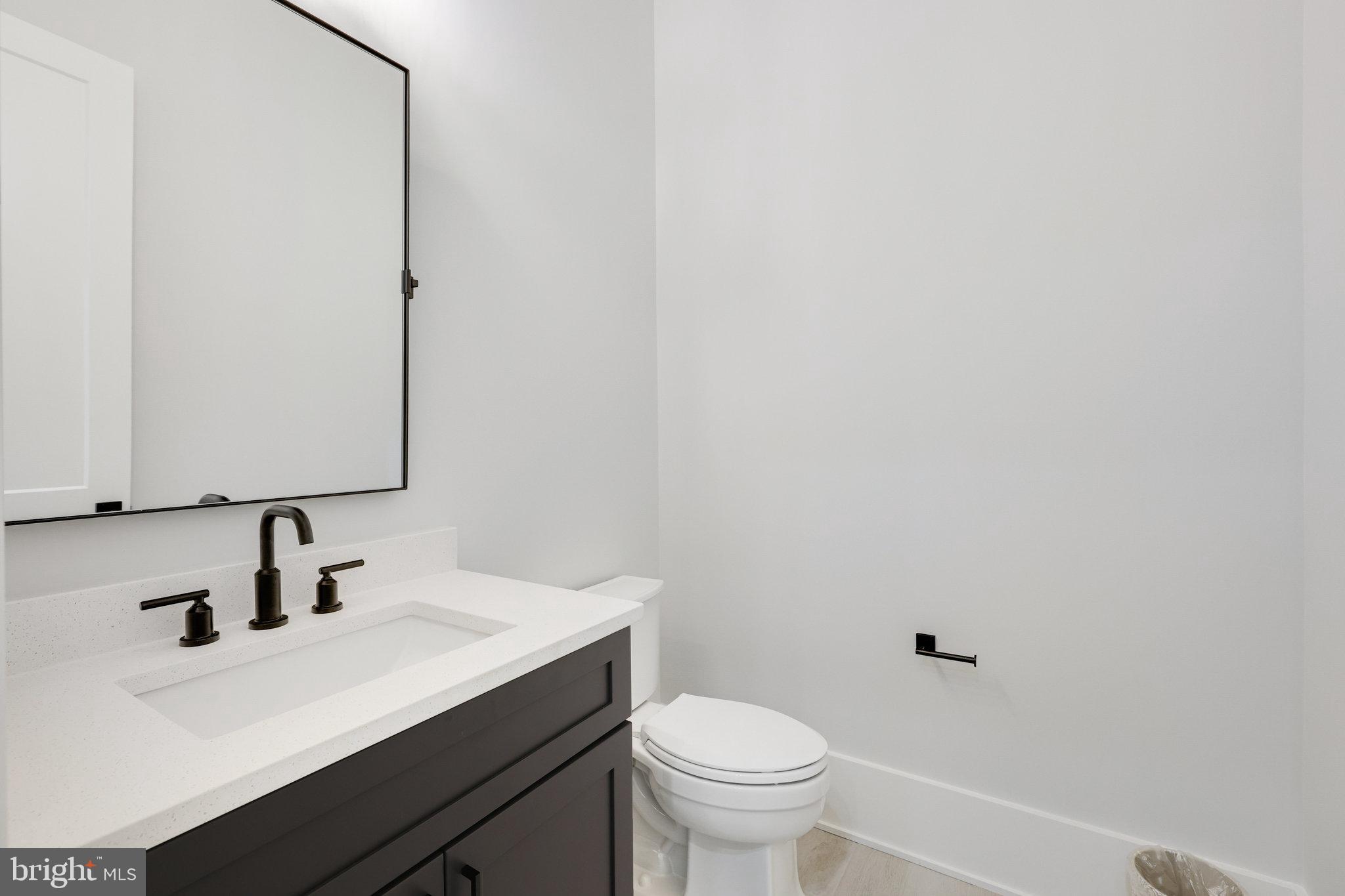 RIVER OAKS - Residential