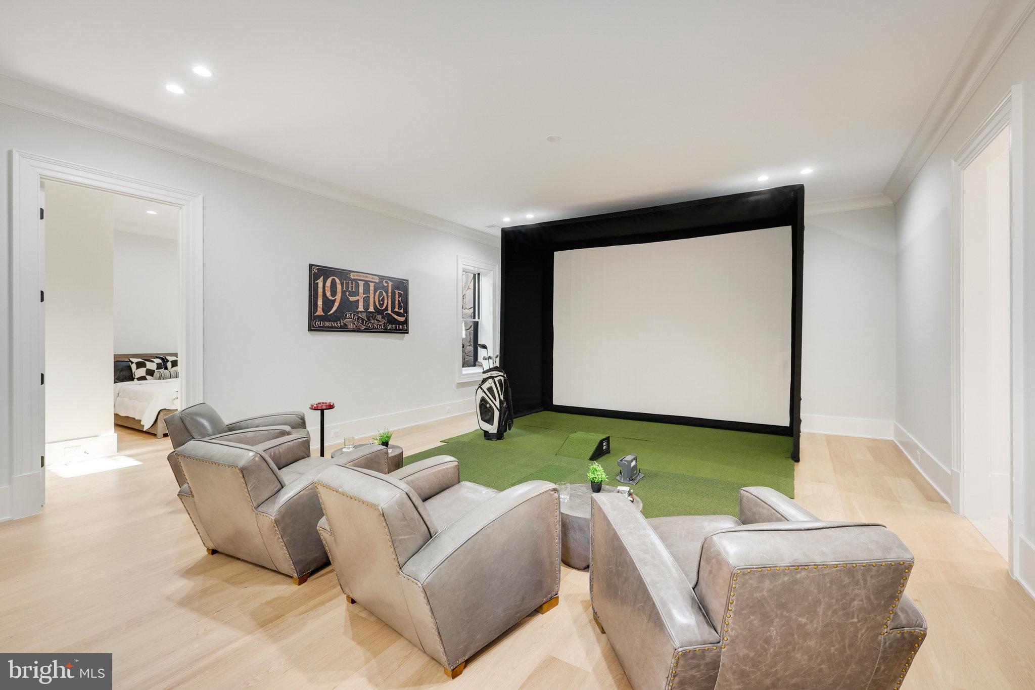 RIVER OAKS - Residential