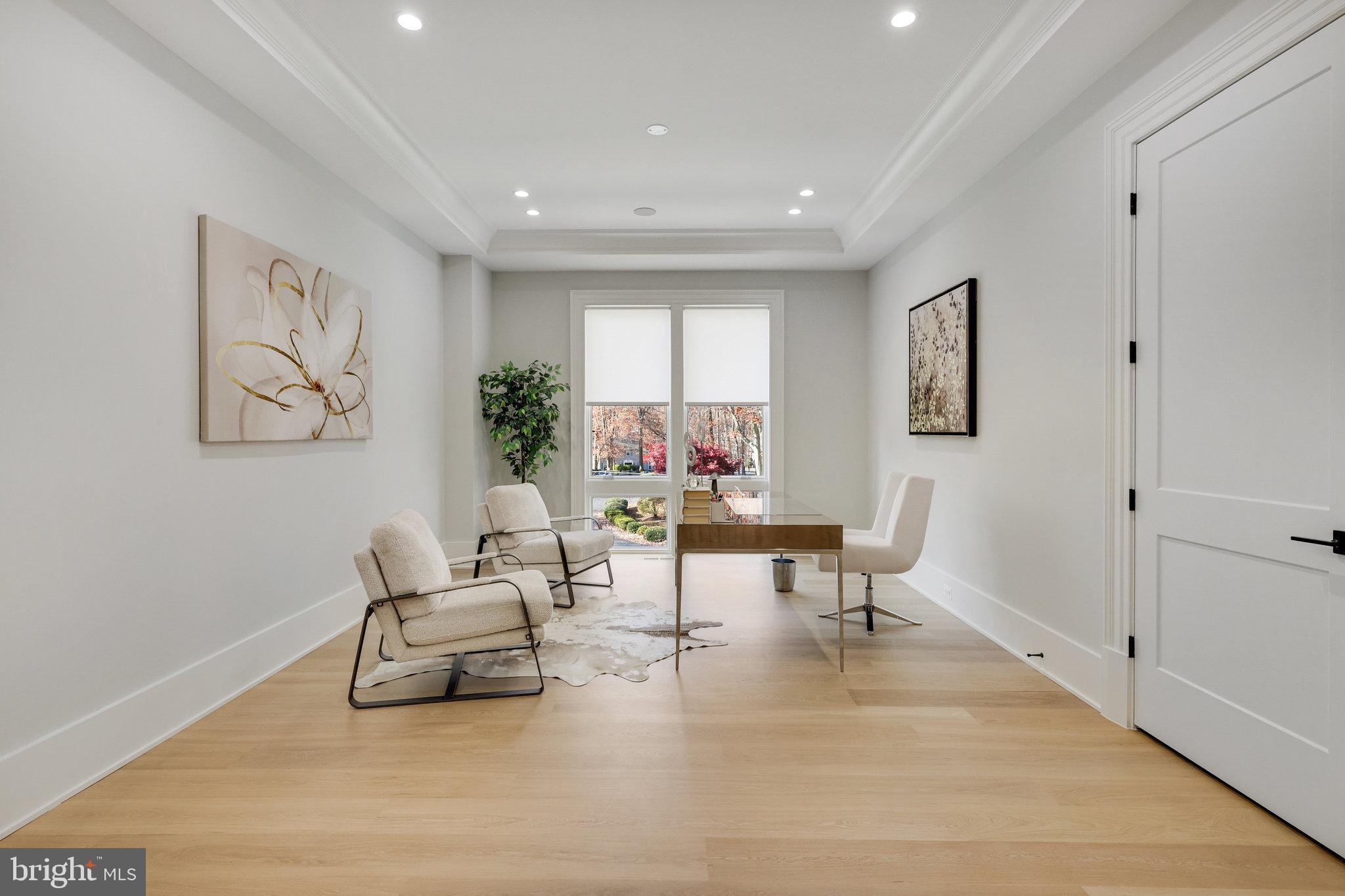 RIVER OAKS - Residential